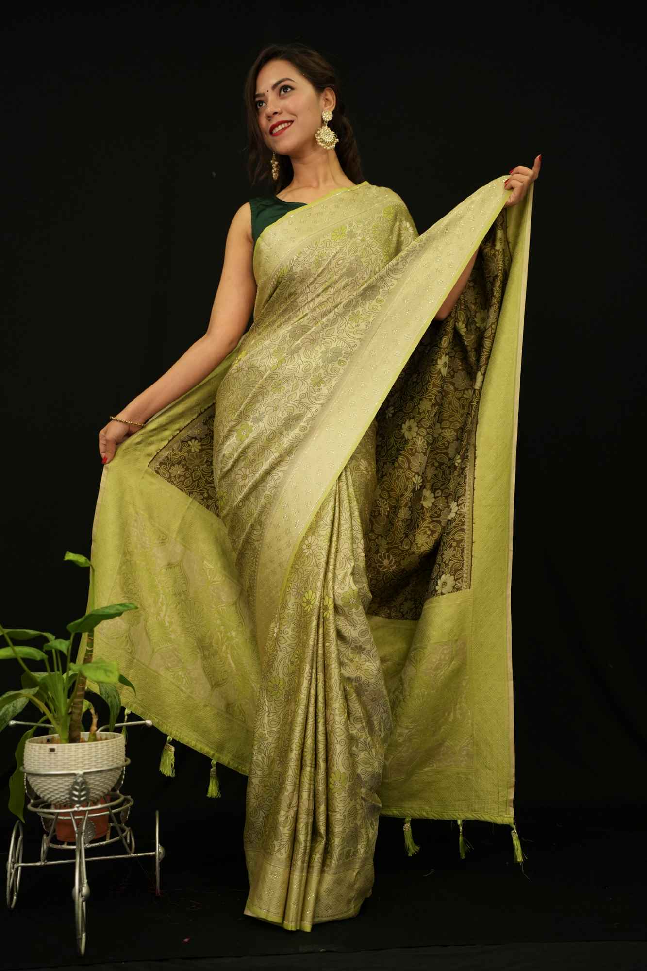 Banarasi Satin Silk Overall Kalamkari weaving & Pallu Stone Embellished Wrap in 1 minute saree