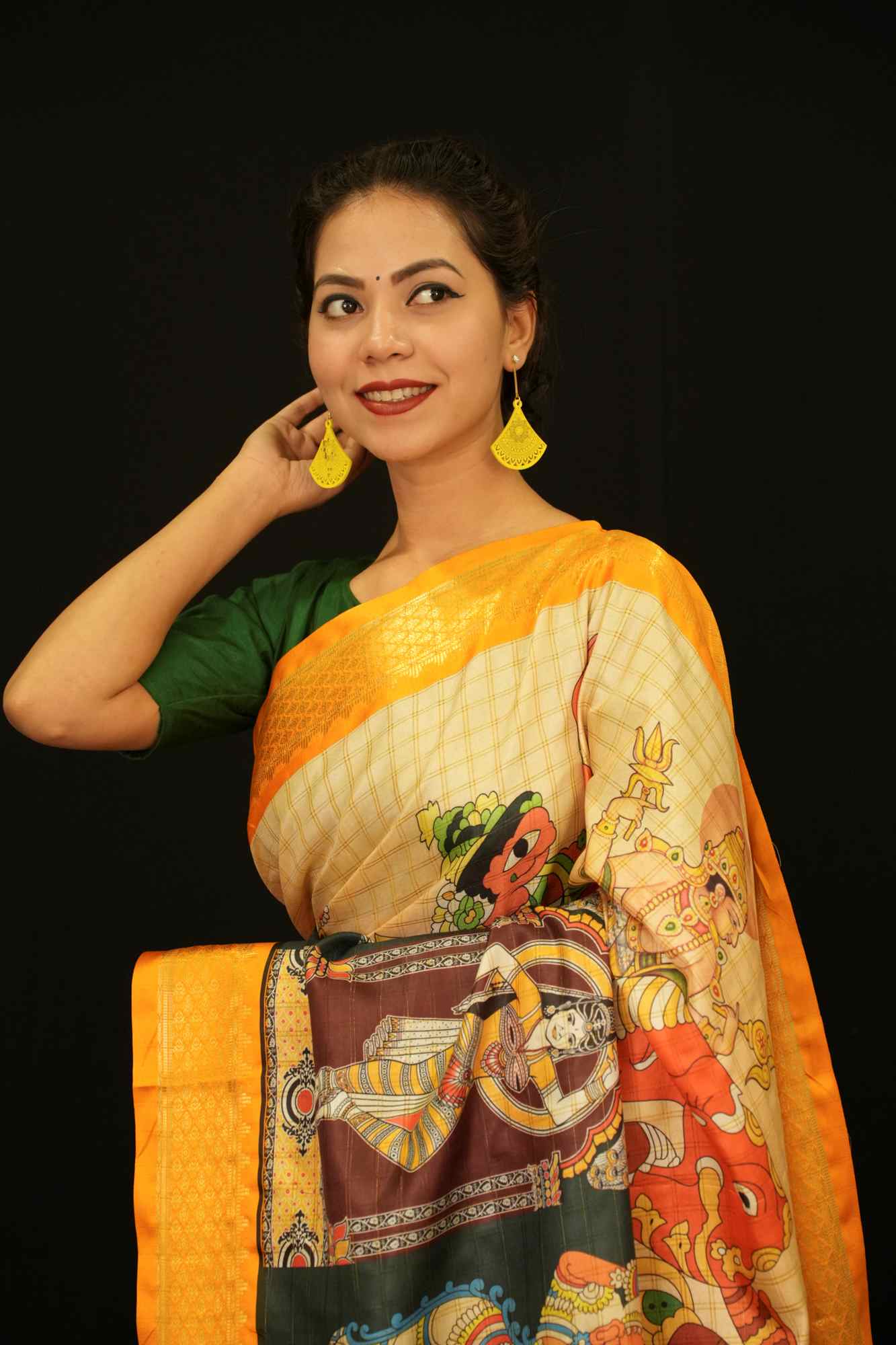 Beautiful Cotton Linen WIth Checks Overall & Pichwai Pattachitra Palla Ready To Wear Saree