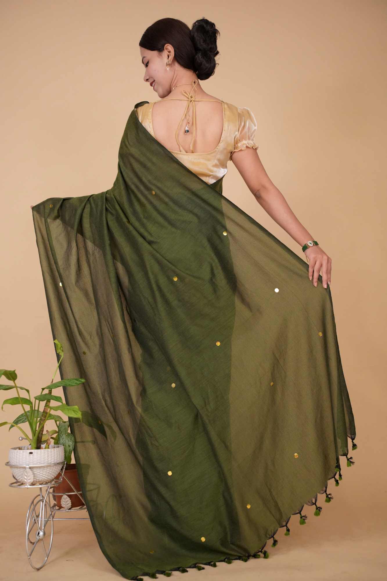 Prestitched Khadi Cotton Handloom With  overall tiki & Tassels on Pallu  Wrap in 1 minute Saree