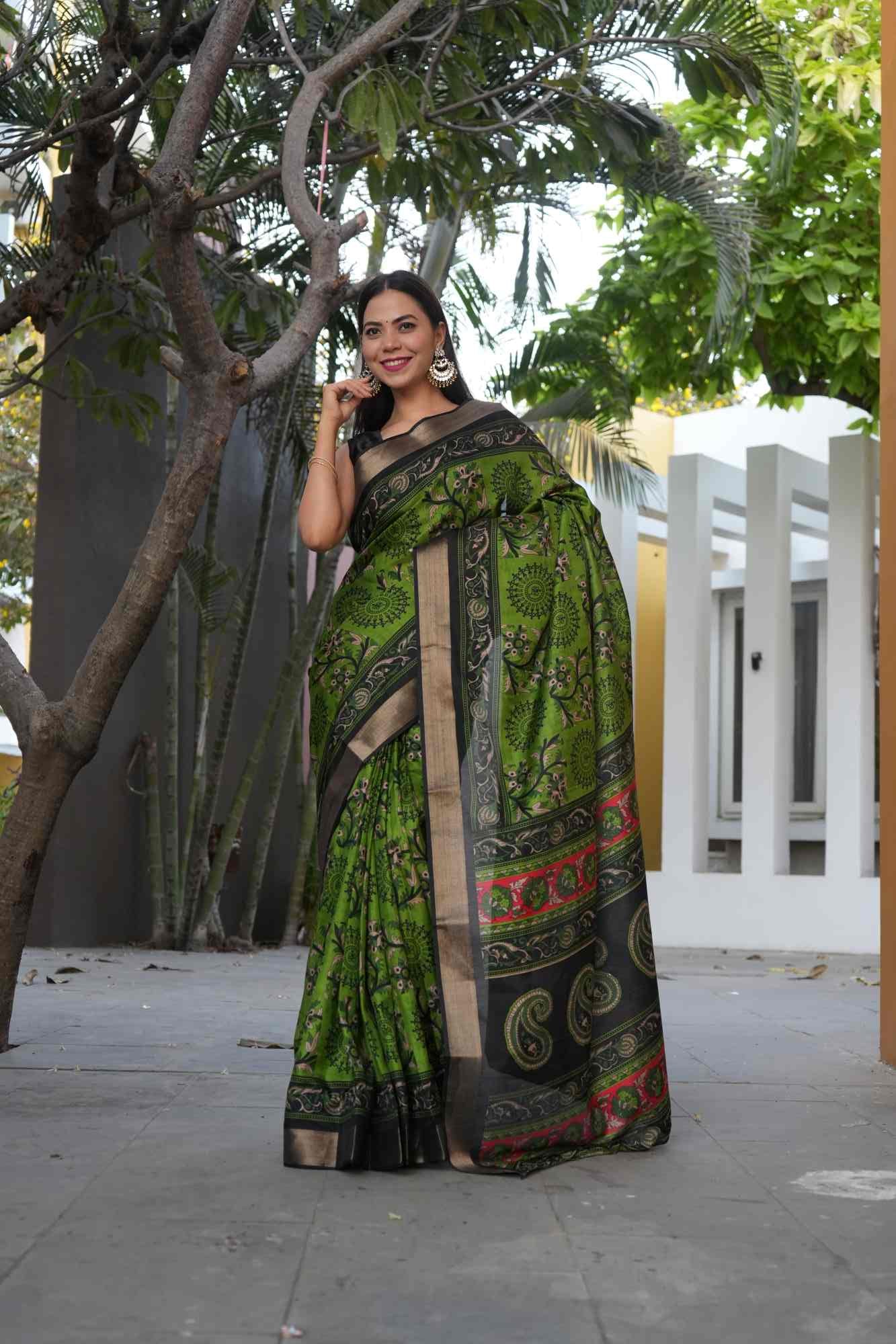 Ethnic Tribal Art printed & Contrast Zari Border & Motif Pallu Wrap in one minute saree