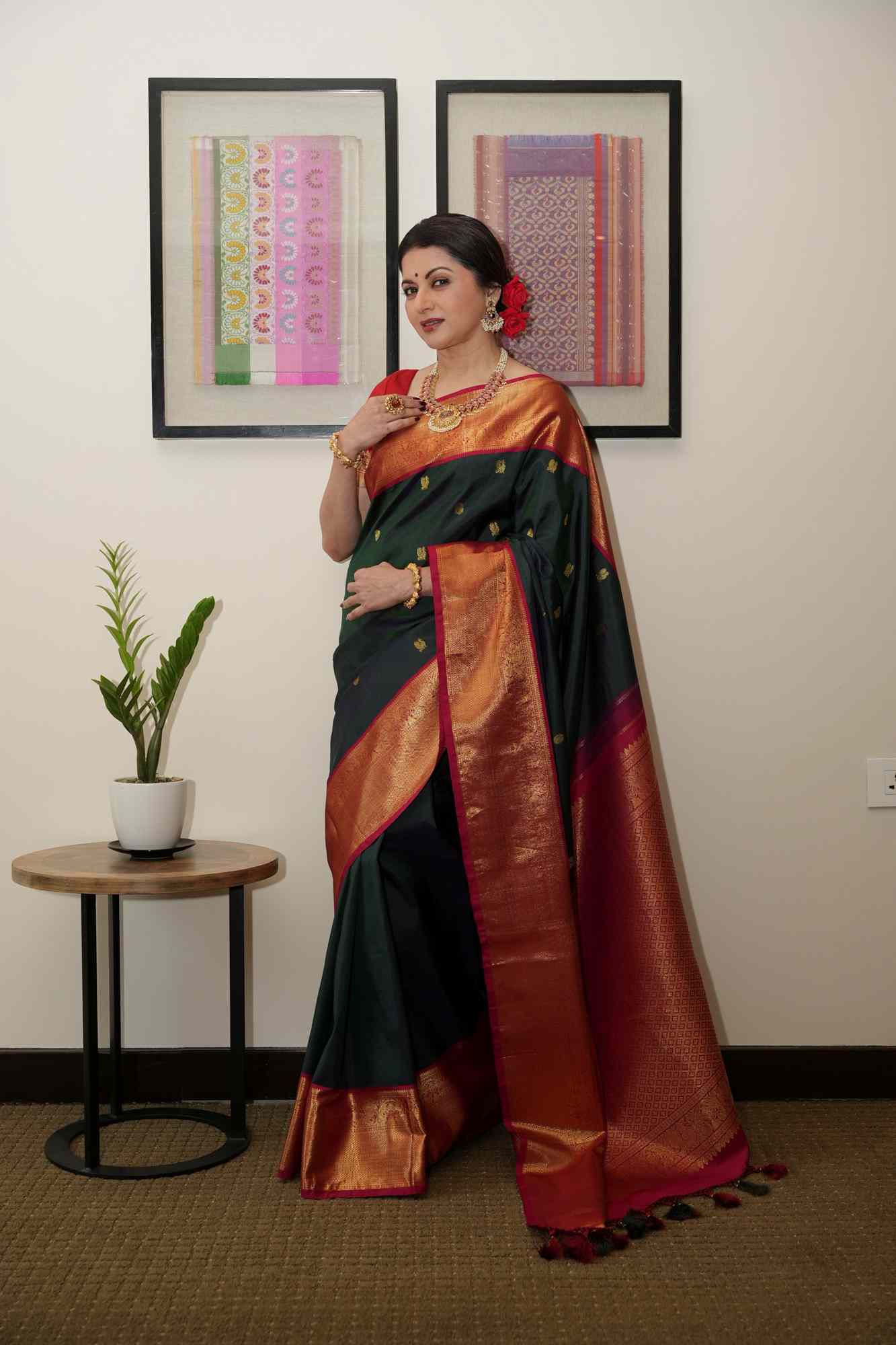 Pre order Bottle Green Dual Tone Pure Kanjivaram Silk Saree with Zari Buttas and Contrast Zari Border | SILK MARK CERTIFIED Ready To Wear Saree