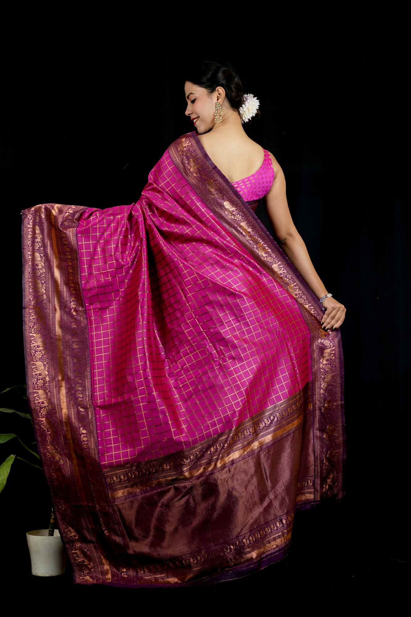 Vibrant Pink Lichi Silk with Zari Checkered Weave and Contrasting Pallu Ready To Wear Saree