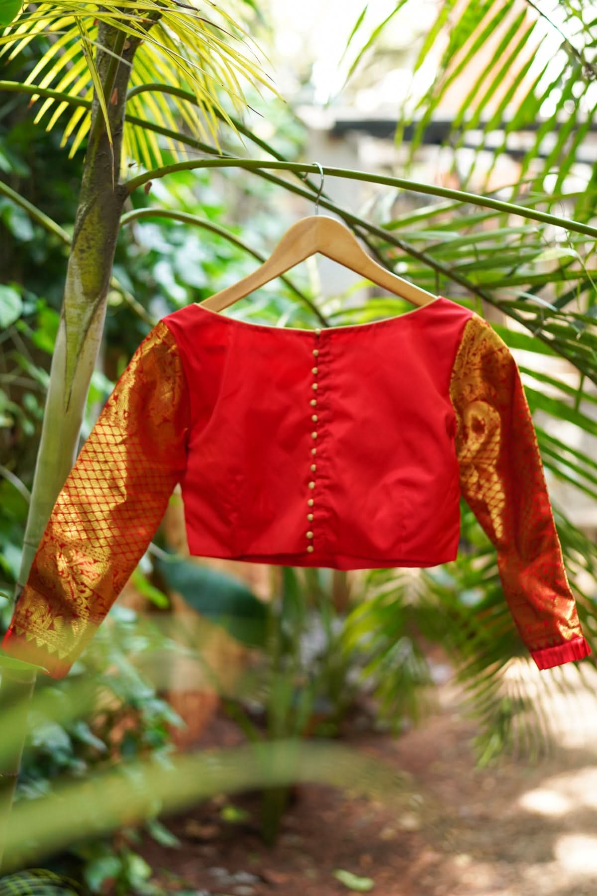 Red kanjivaram Silk Blouse with 3/4th Sleeves Mix and Match Blouse for saree, Made to Order | Shobitam
