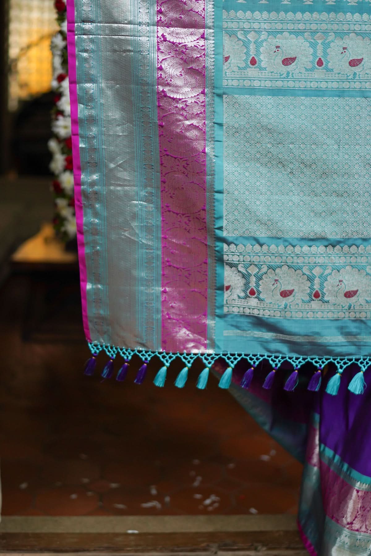 Muggu Design Meenakari Gadwal Silk Saree in Purple with Two Tone  Border | SILK MARK CERTIFIED | Shobitam