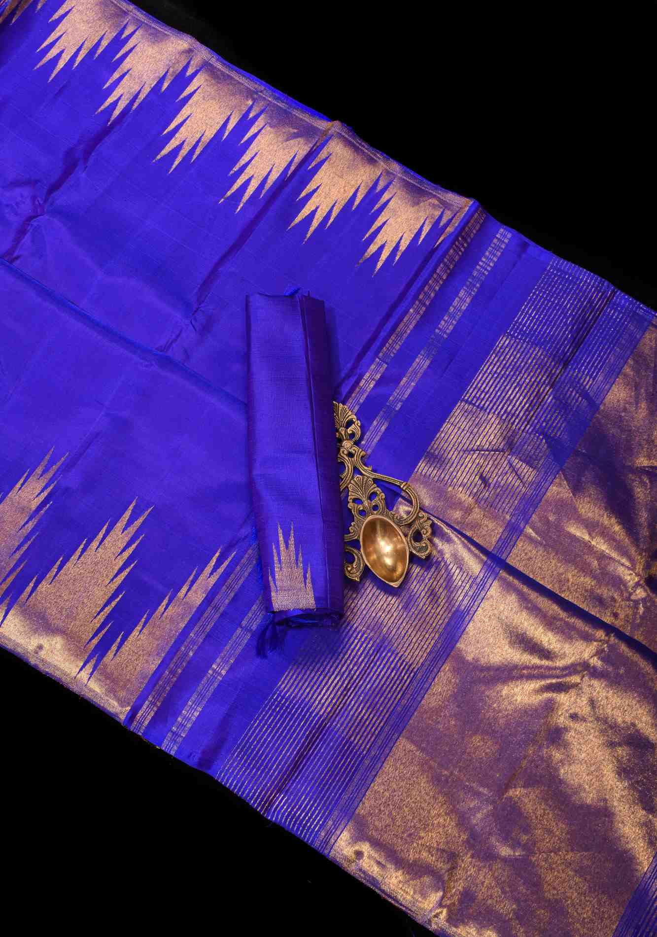 Royal Blue Kanjivaram Pure Silk Saree with golden Zari Temple border Wrap in 1 minute saree