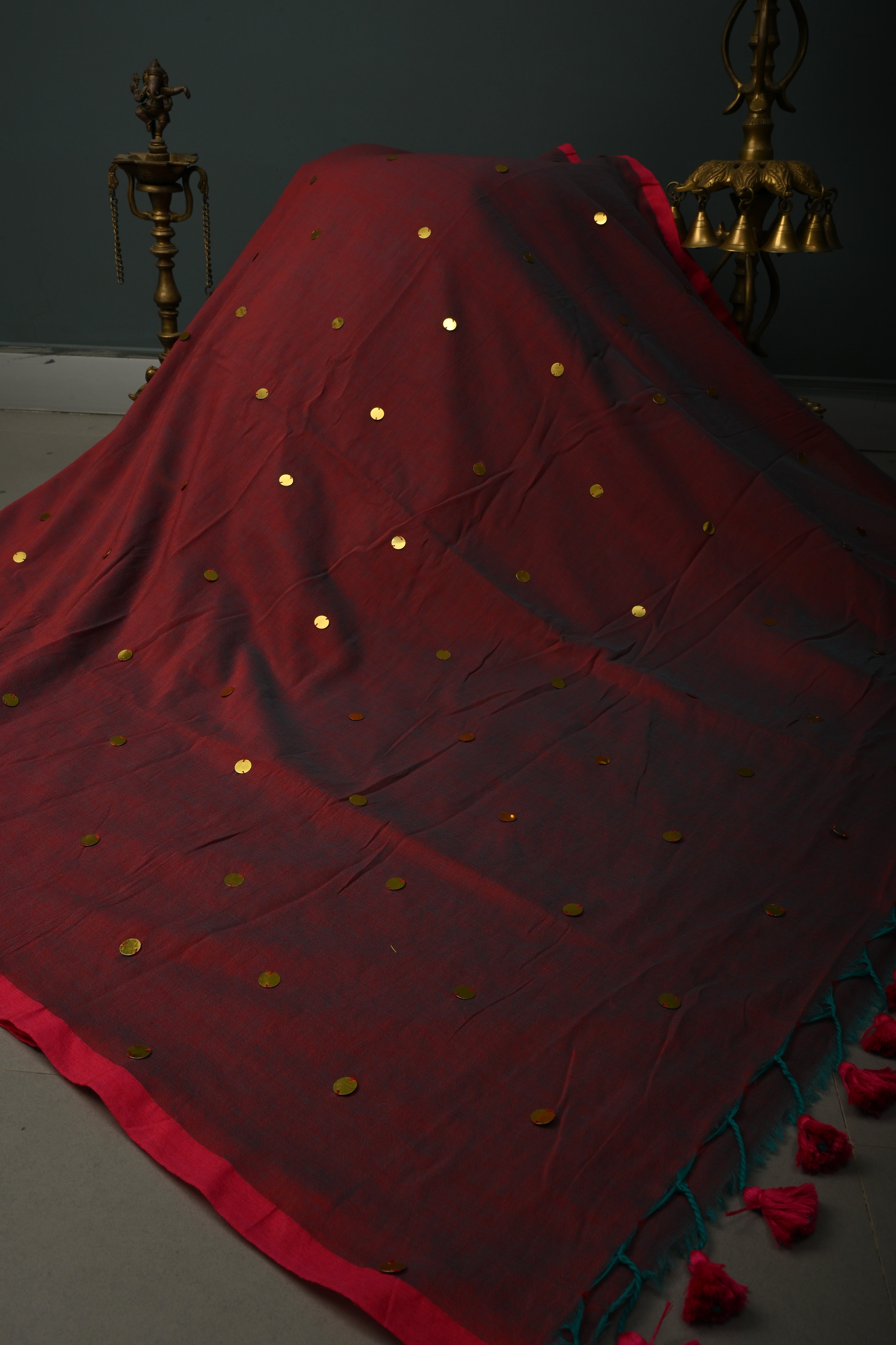 Red-Green Dual Tone Mercerized Mul Cotton saree in With Tikki work and Long Tassels, No Blouse Piece | Shobitam