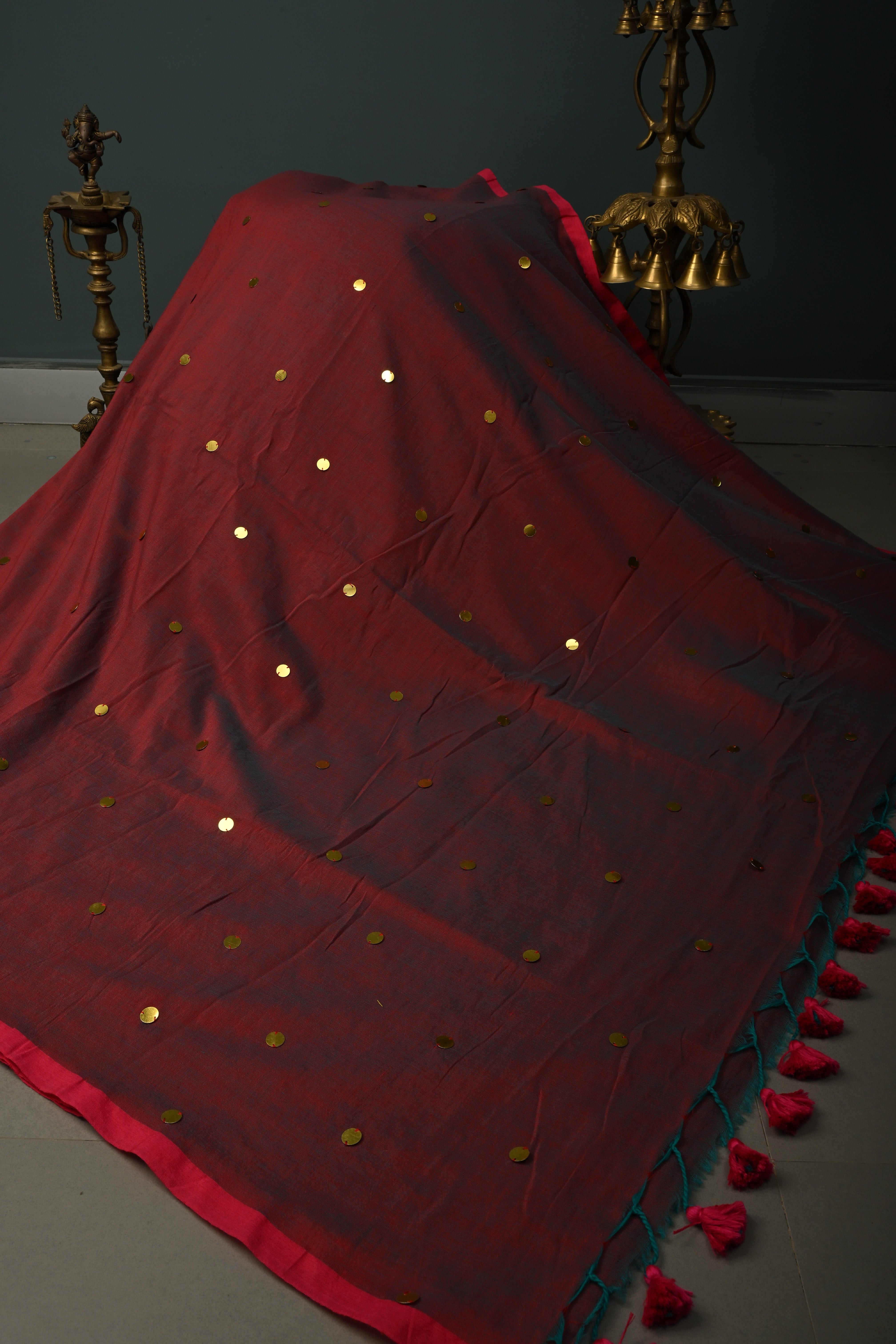 Red-Green Dual Tone Mercerized Mul Cotton saree in With Tikki work and Long Tassels, No Blouse Piece | Shobitam