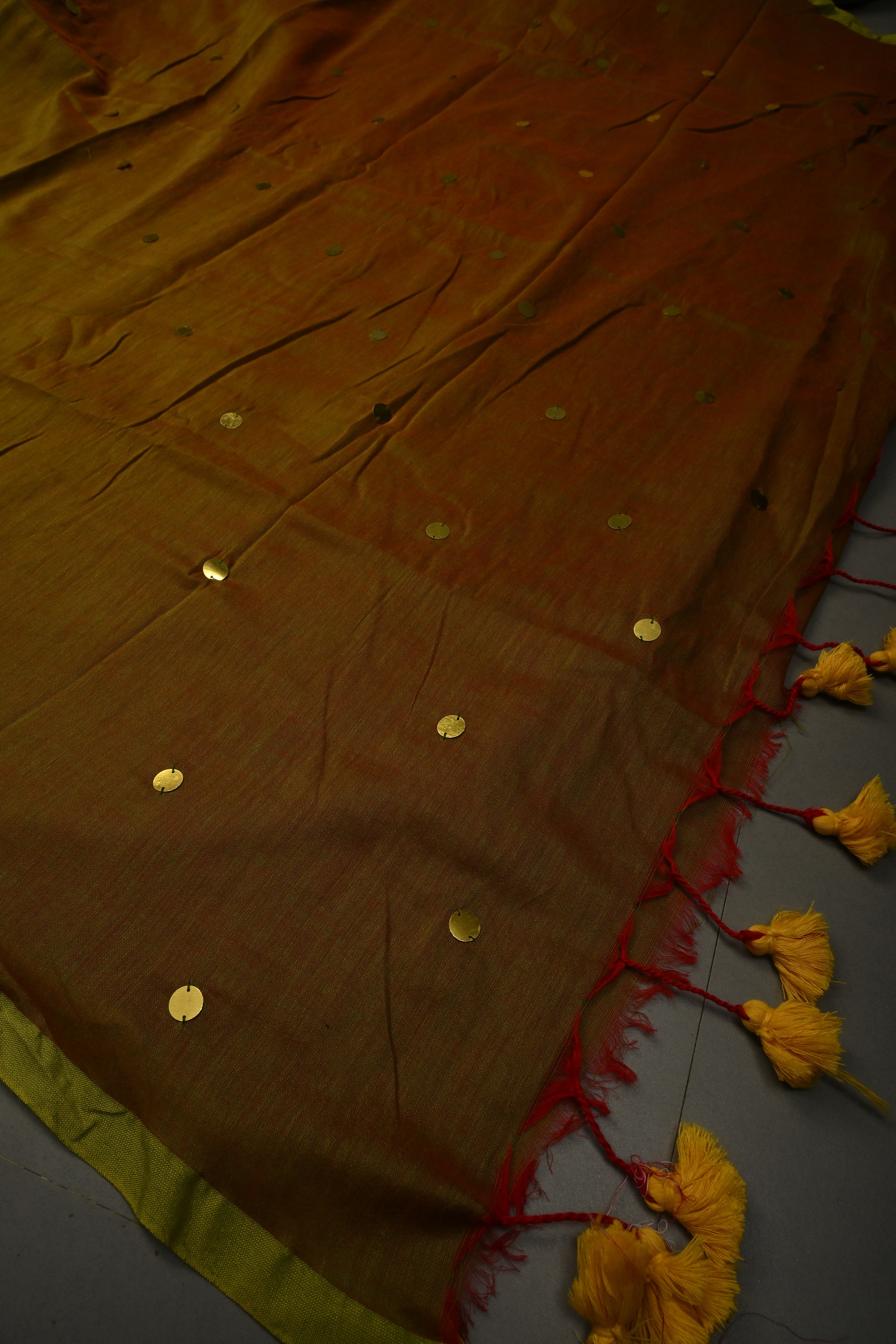 Green-Red Dual Tone Mercerized Mul Cotton saree in With Tikki work and Long Tassels, No Blouse Piece | Shobitam