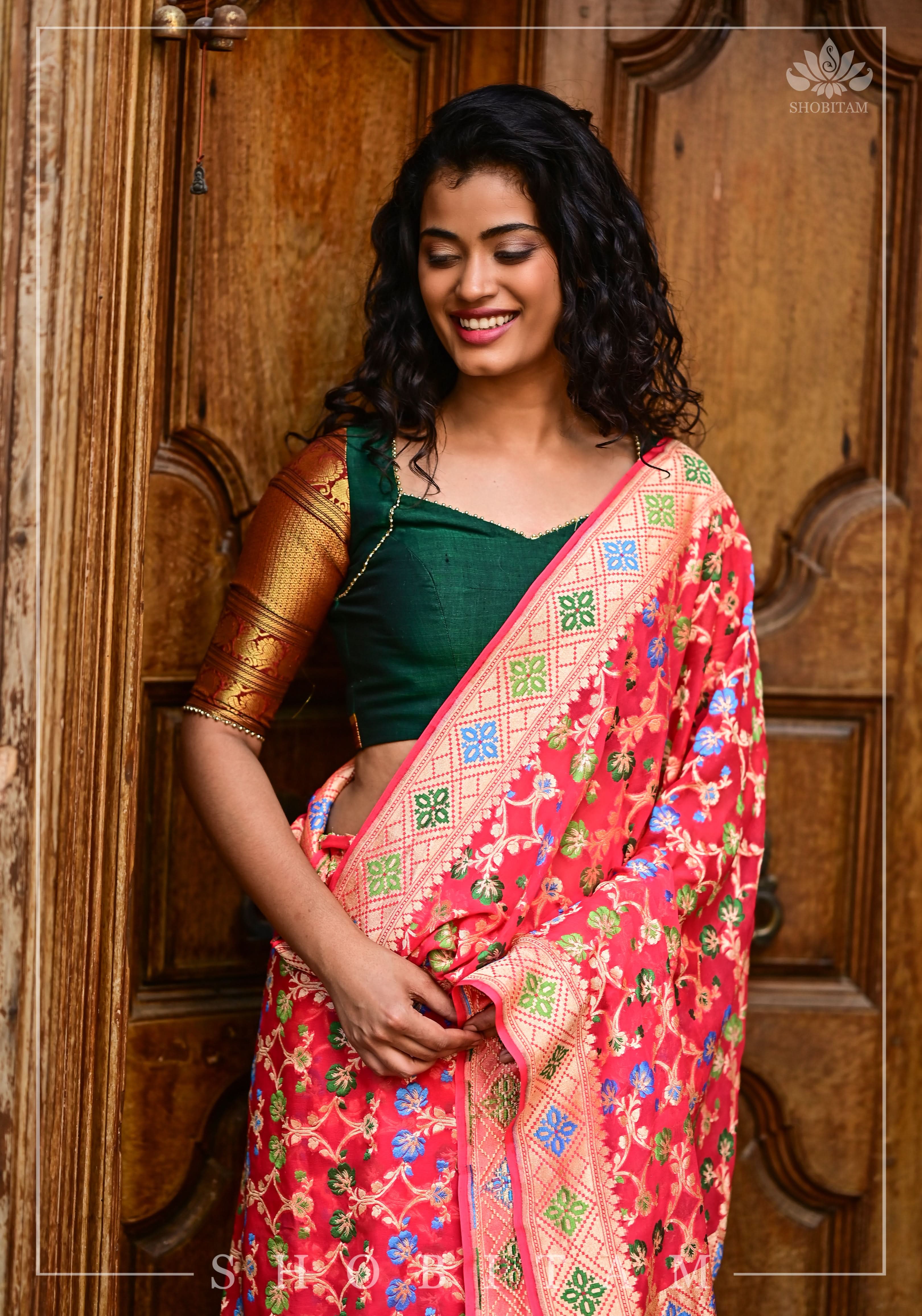 Emerald green narayanpet cotton sweet heart neck armband blouse | Shobitam