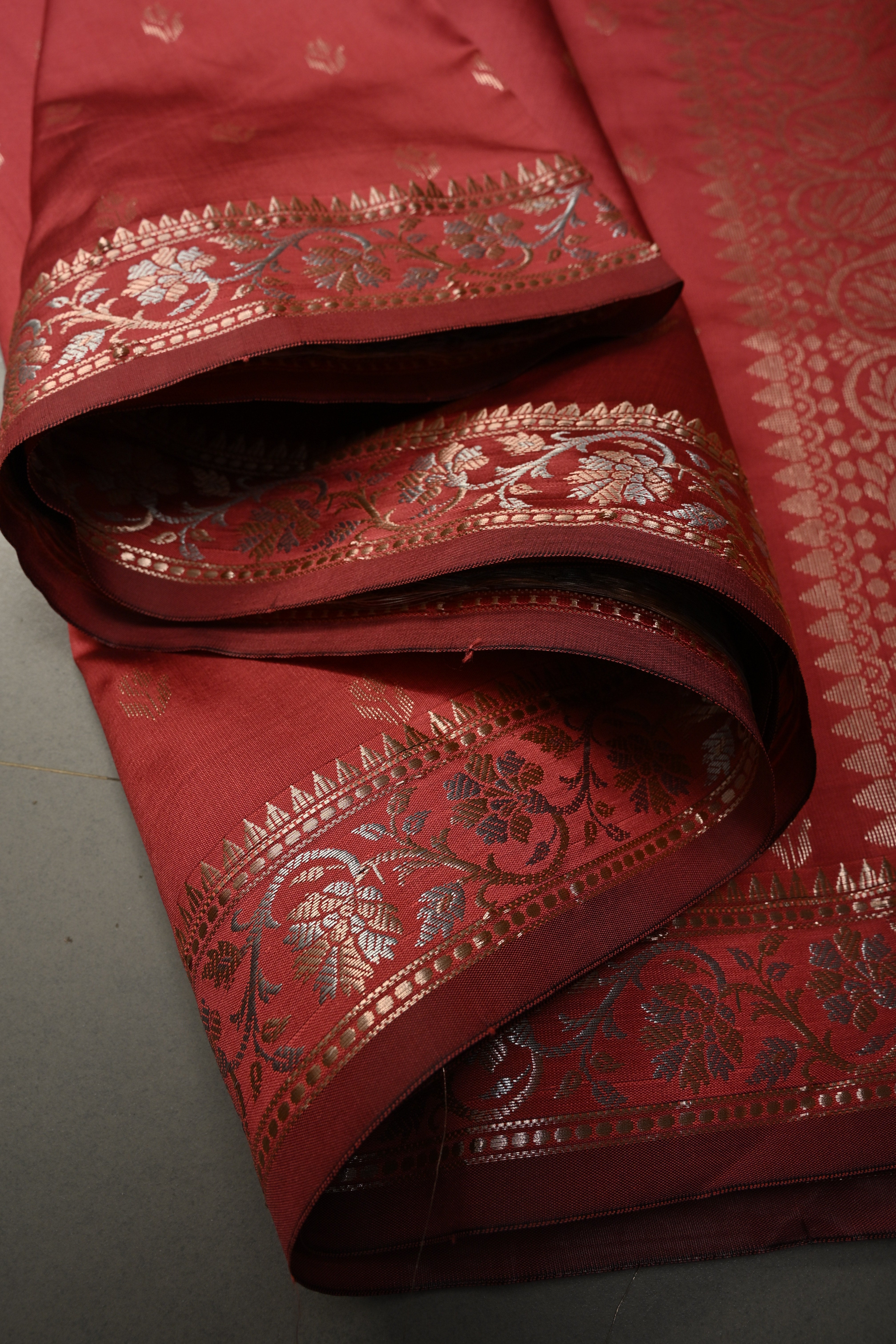 Rose Vale Semi Silk Saree with Zari Buttas and Alfi Zari Border | Shobitam