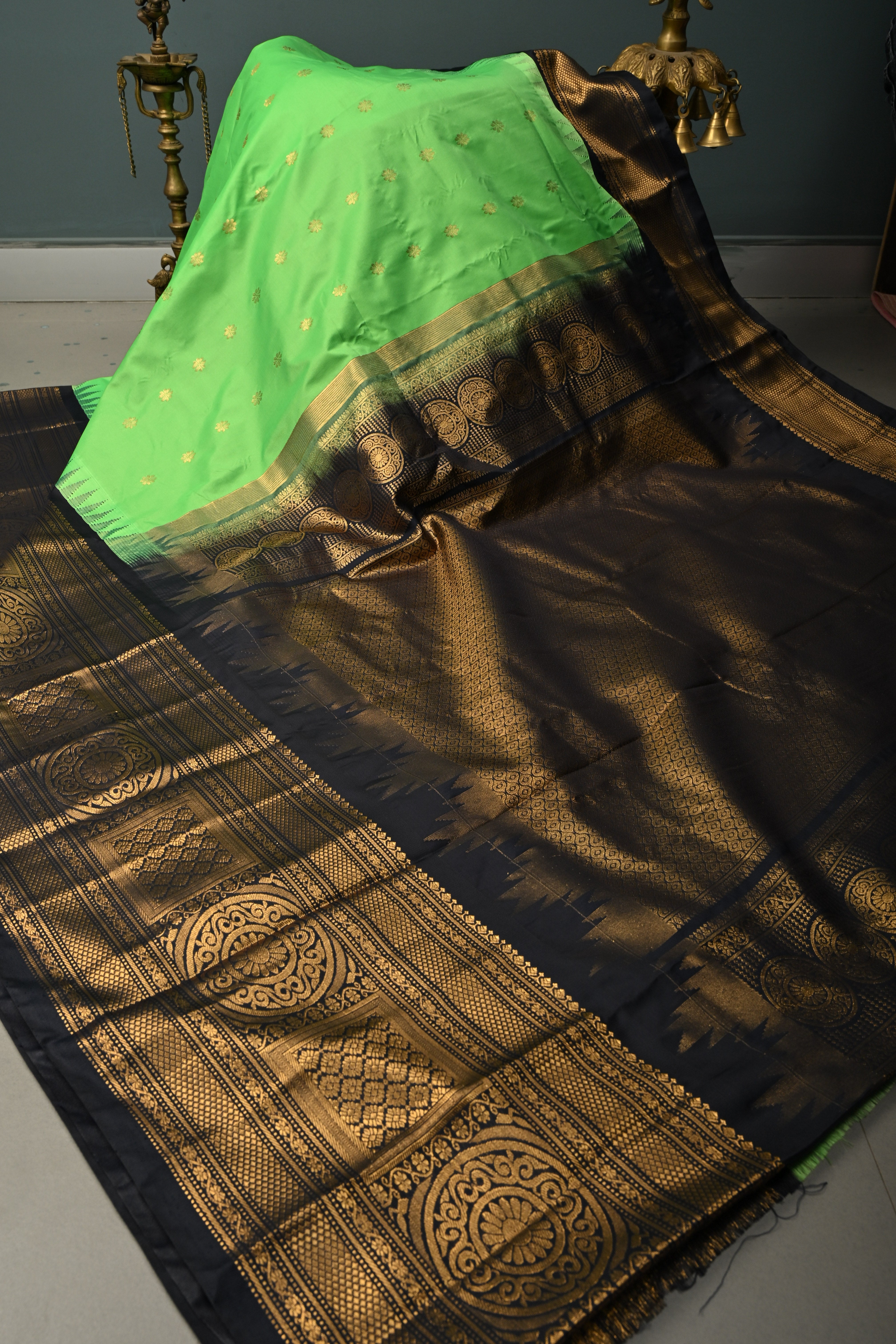 Green Semi Gadwal Silk Saree with Floral Zari Buttas and Contrast Zari Border | Shobitam