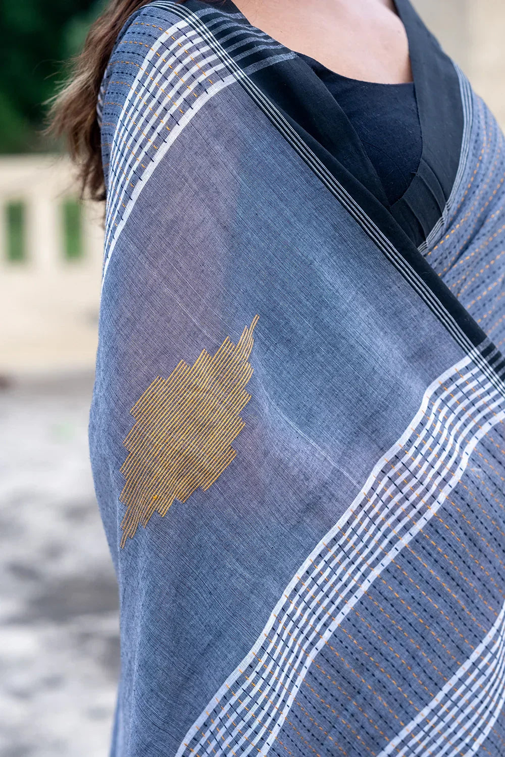 Handloom Grey Pure Cotton Jamdani Saree with Black Border | Shobitam