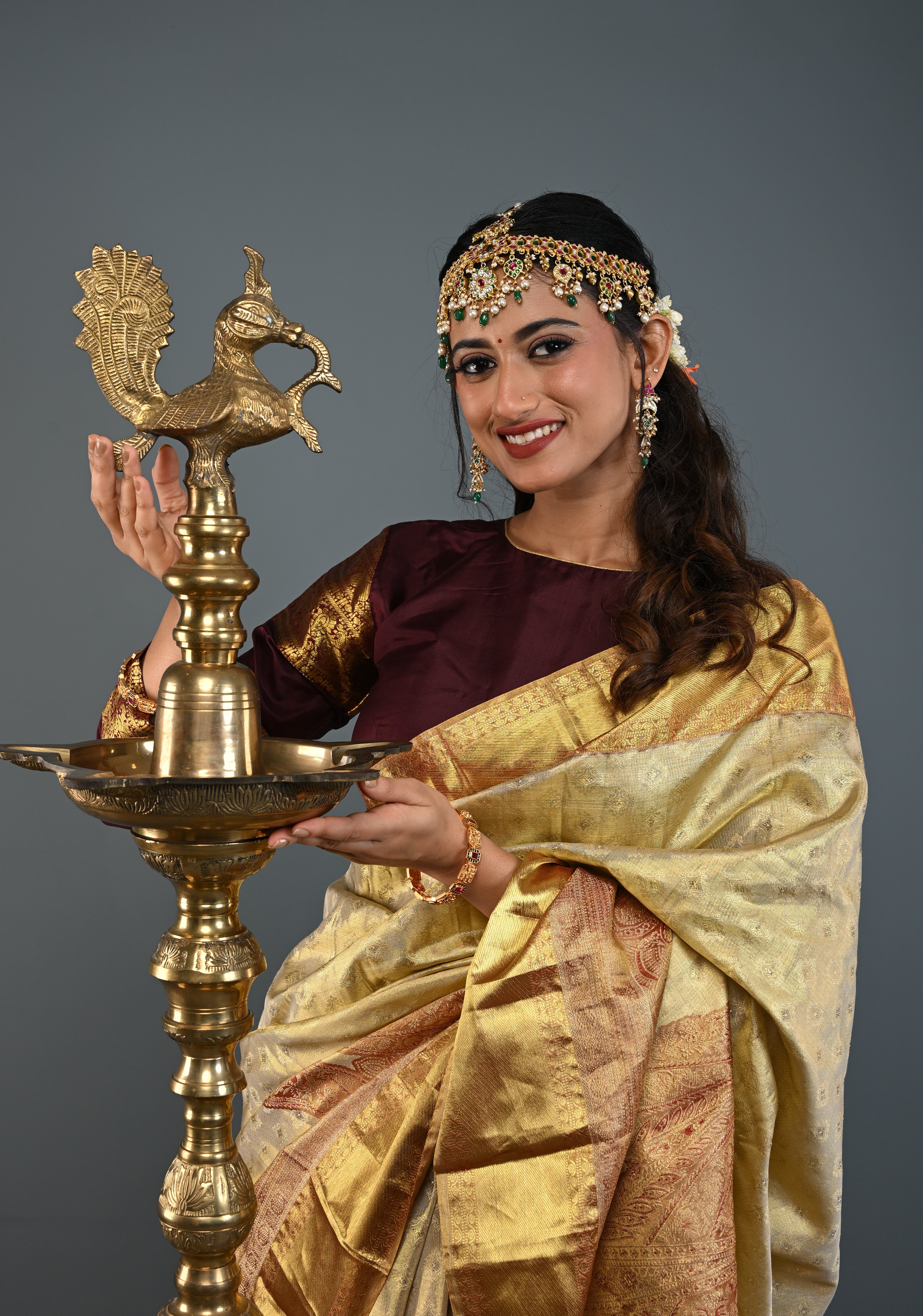 Jadau Maang Tika Ahmedabadi Kundan Hair Ornament | SHOBITAM