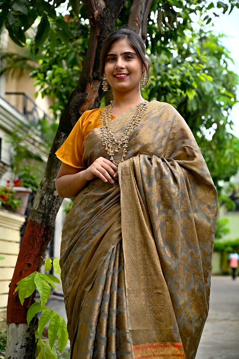 Ready to Wear khadi banarasi with zari weaving all over Wrap in one minute saree - Isadora Life