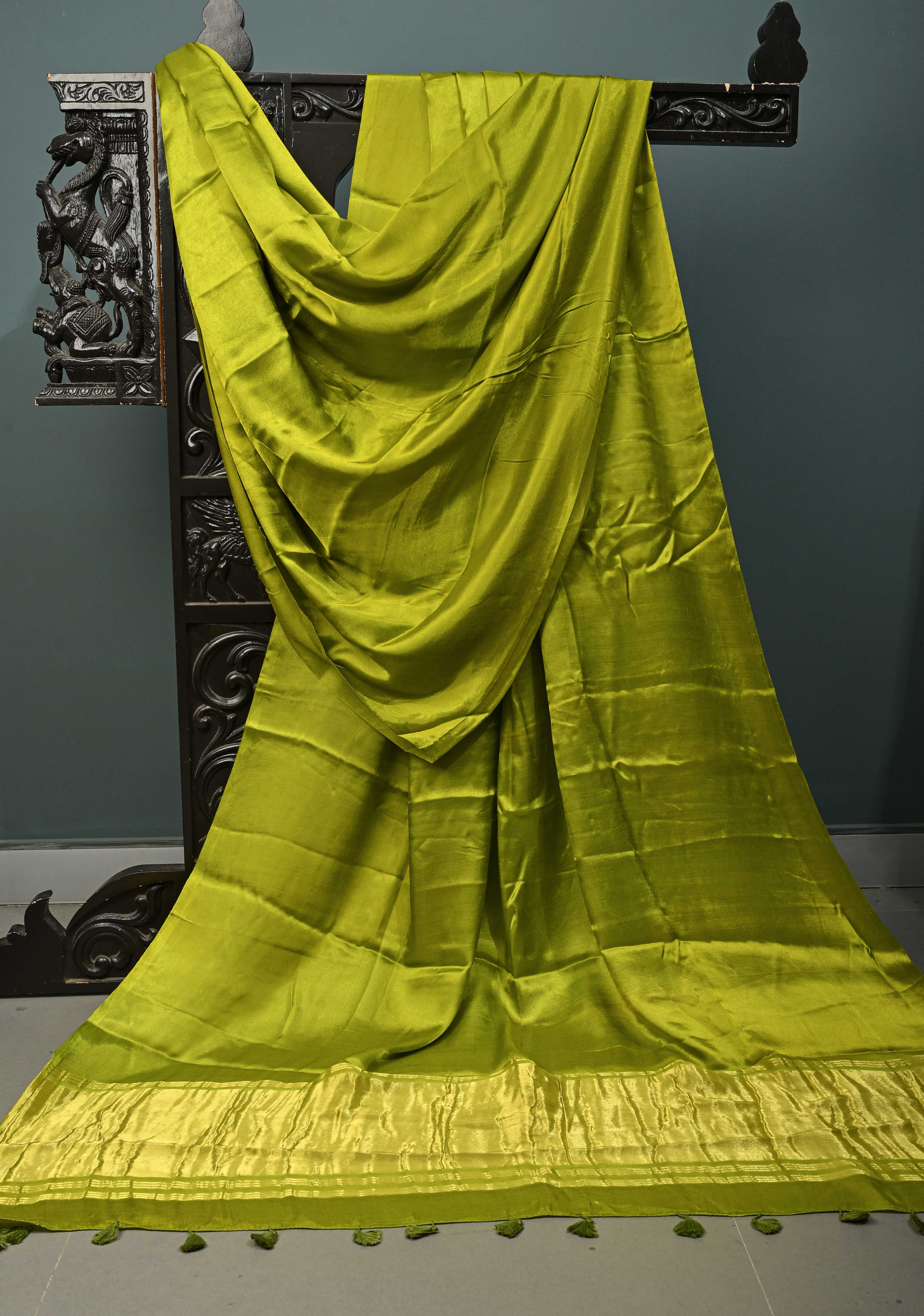 Chartreuse Modal Silk Saree with Lagda Patta Crushed Pallu | Shobitam