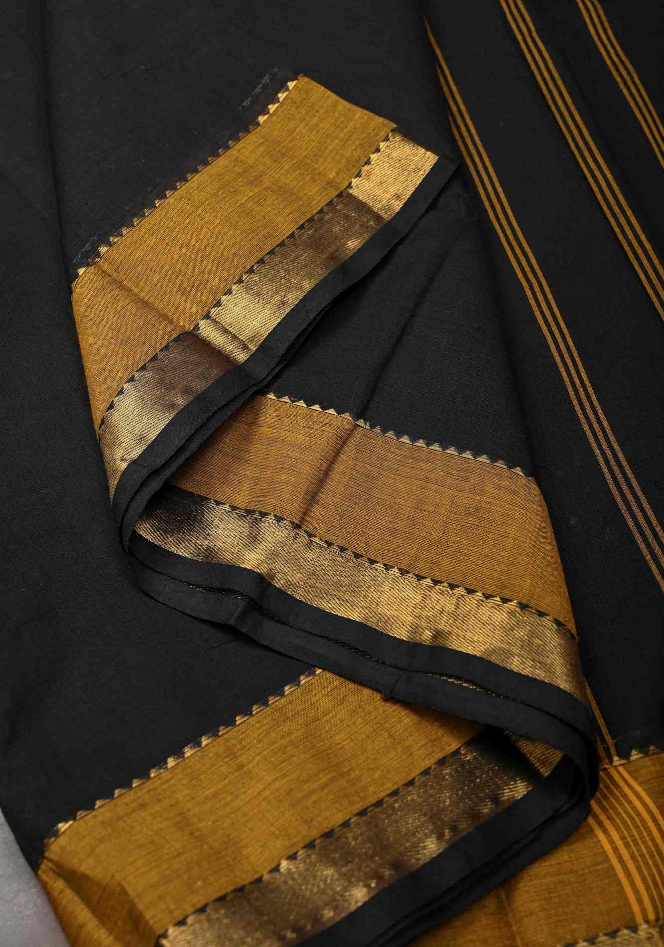 Black Kanchi Cotton Saree with Contrast Zari Border | No Blouse piece