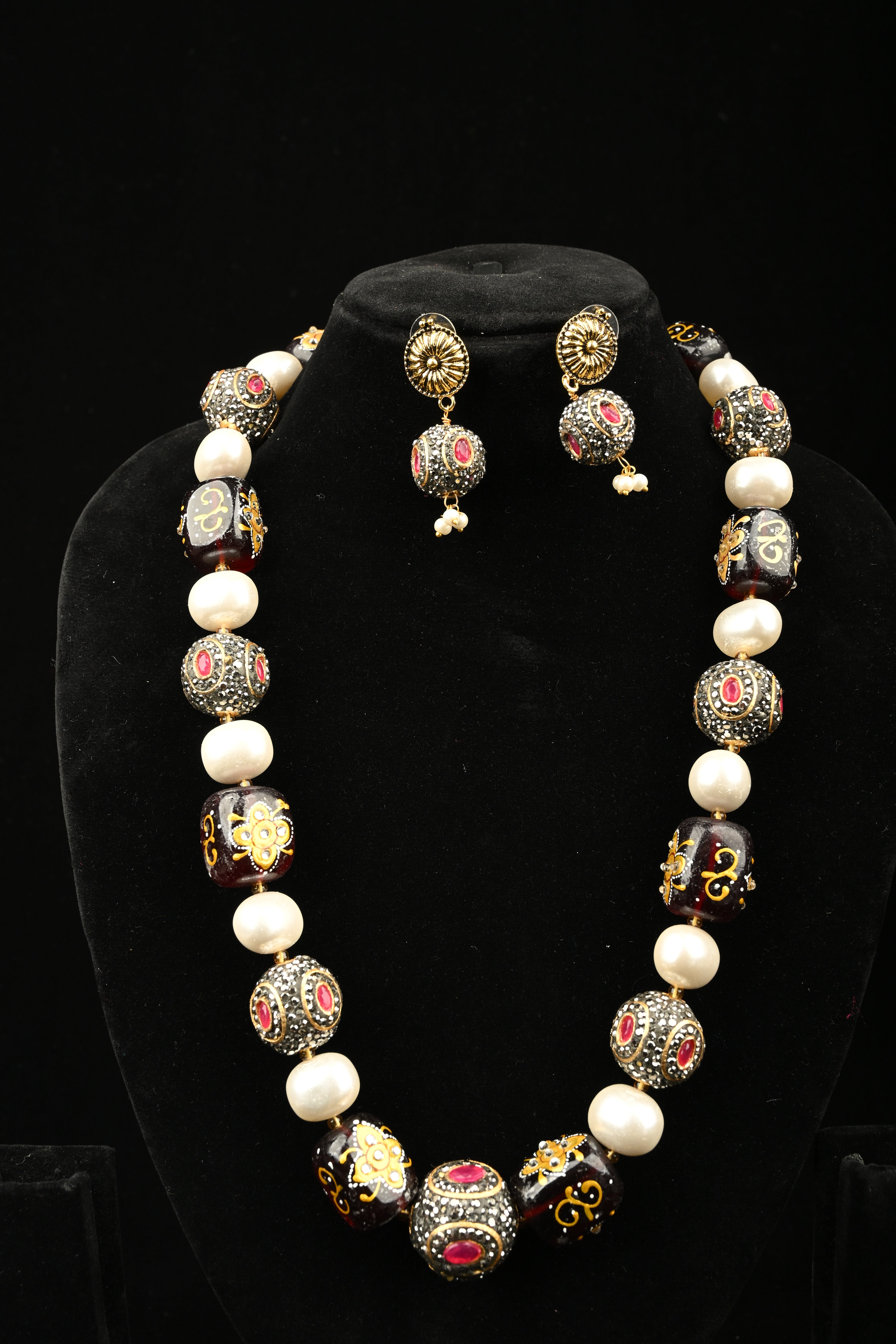 Inlay work Heritage Bead Necklace Set | Shobitam