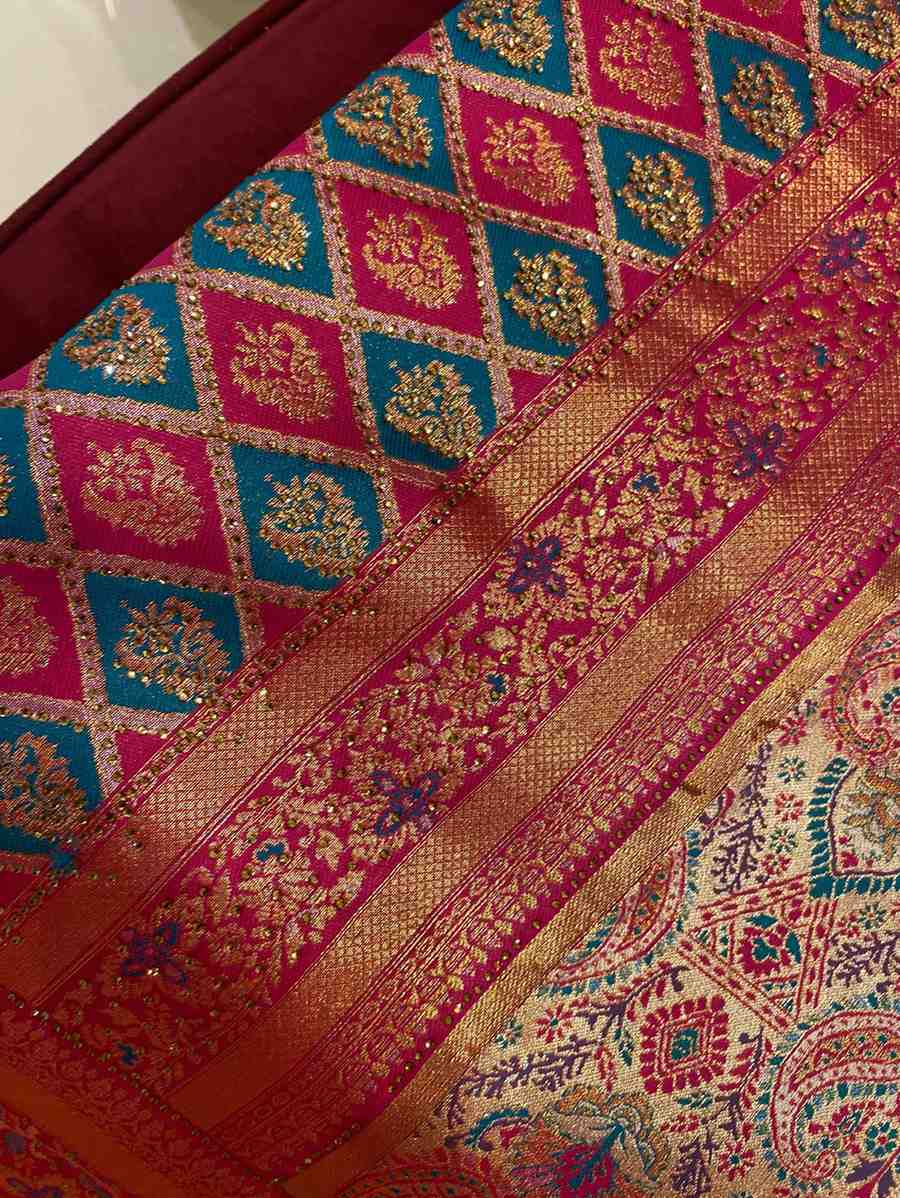 Rich Sequins kanjeevaram Gold and Silver Zari Work with  Pink Heavy Border Wrap In 1 Minute Saree