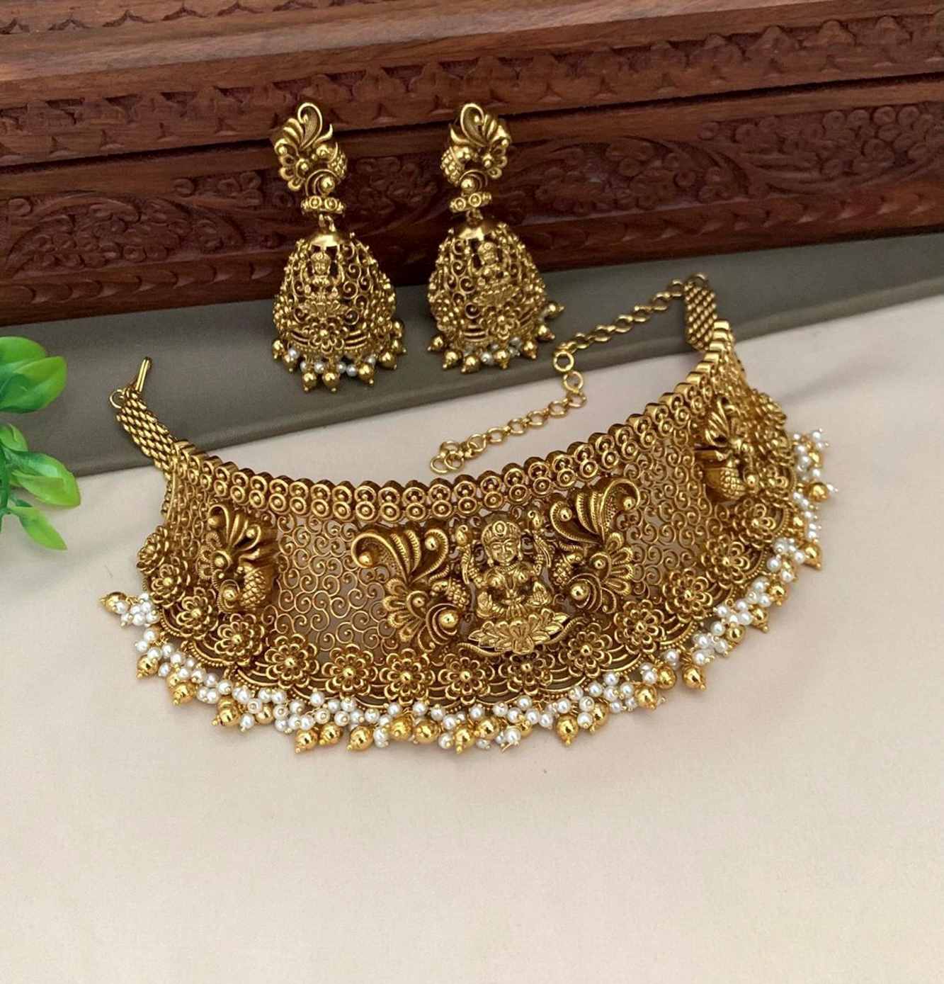 ANTIQUE GOLDEN Goddess LAXMI CHOKER WITH EARRINGS