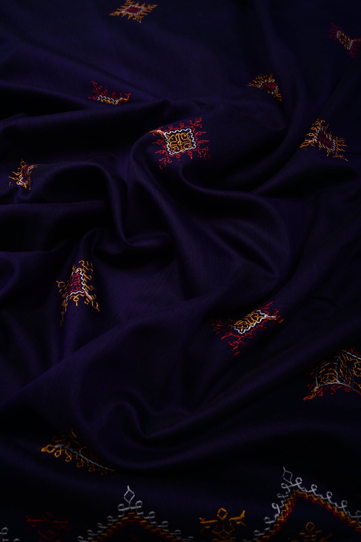 Ink Purple Ilkal Art Silk Saree with Kasuti Style Machine Embroidery and Contrast Zari Border | SHOBITAM