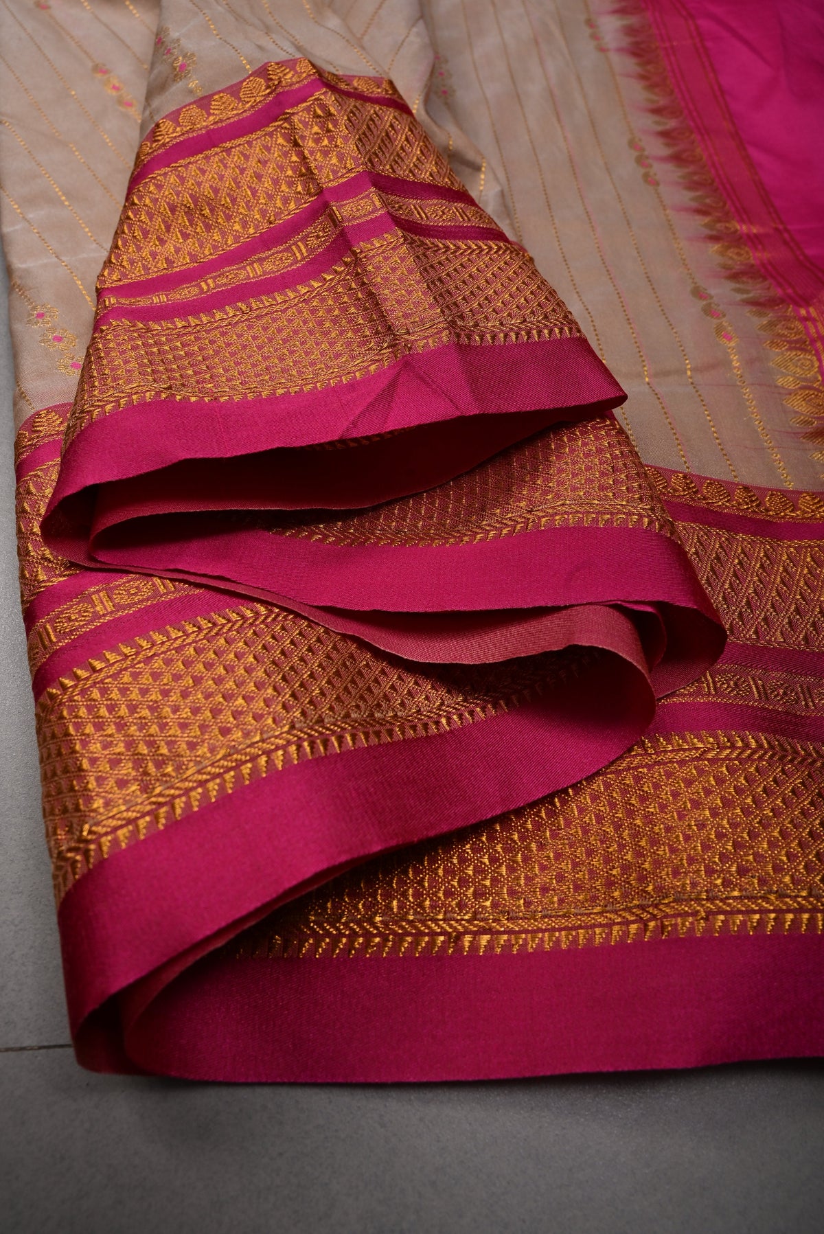Beige Ilkal Silk Cotton Bagalkote Saree Vertical Stripes and Contrast Zari Border | SHOBITAM