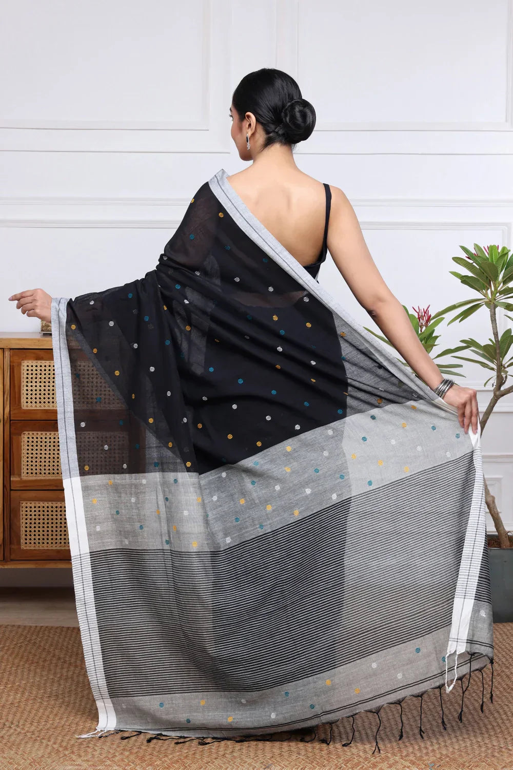 Handloom Black Polka Dot Pure Cotton Jamdani Saree | Shobitam