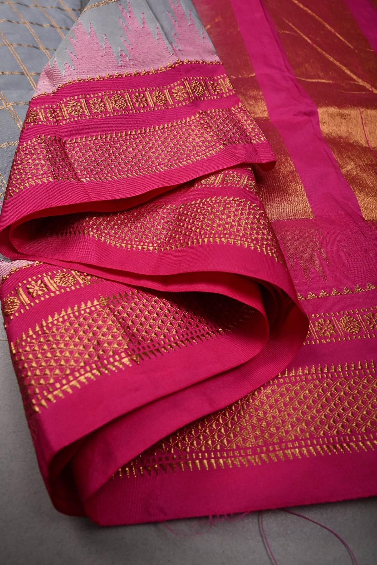 Gray Checks on Ilkal Weave Mercerized Cotton Bagalkote Saree with Contrast Zari Border | SHOBITAM