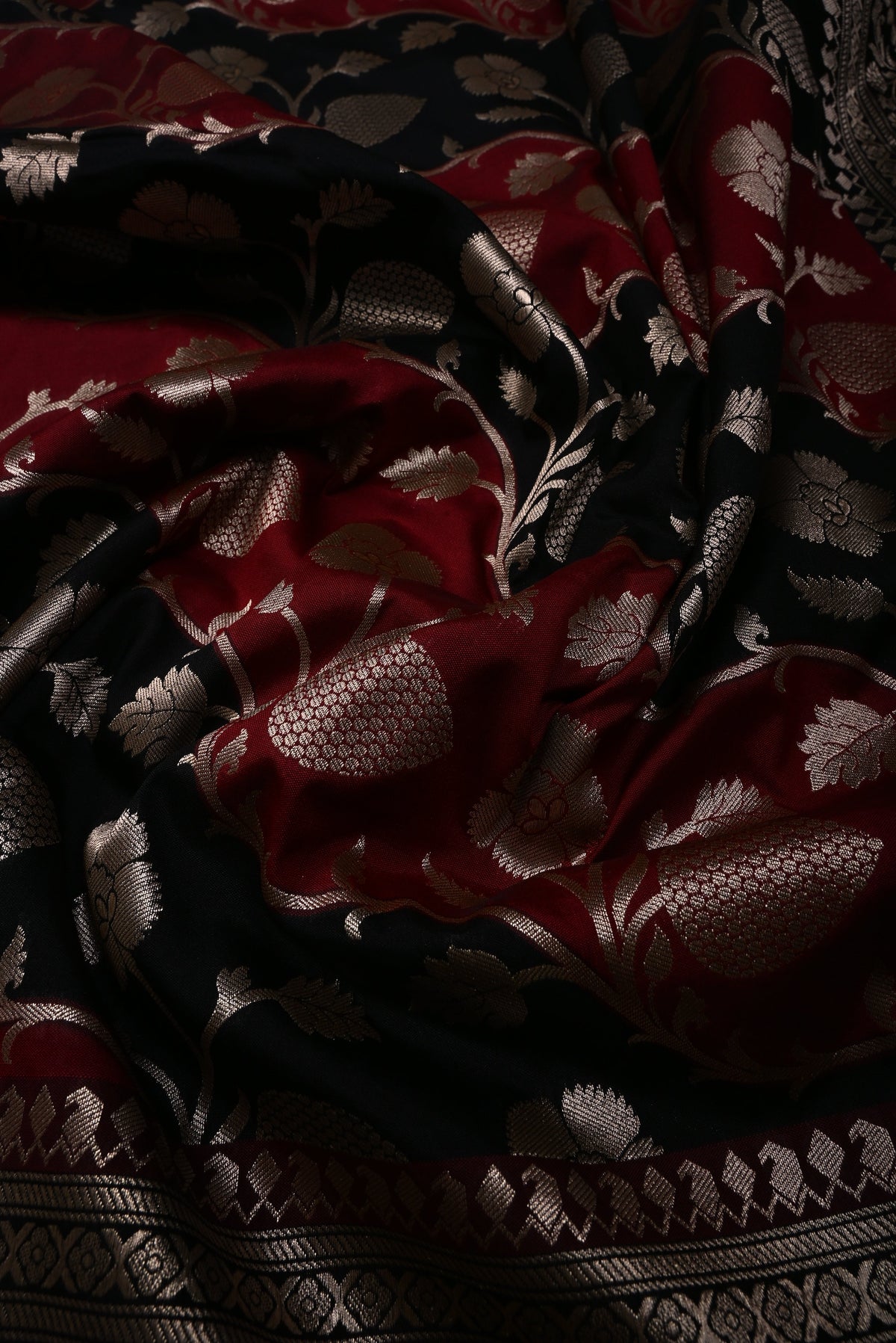 Black-Red Semi Silk Saree with Leheriya Floral Jaal and Zari Border | SHOBITAM