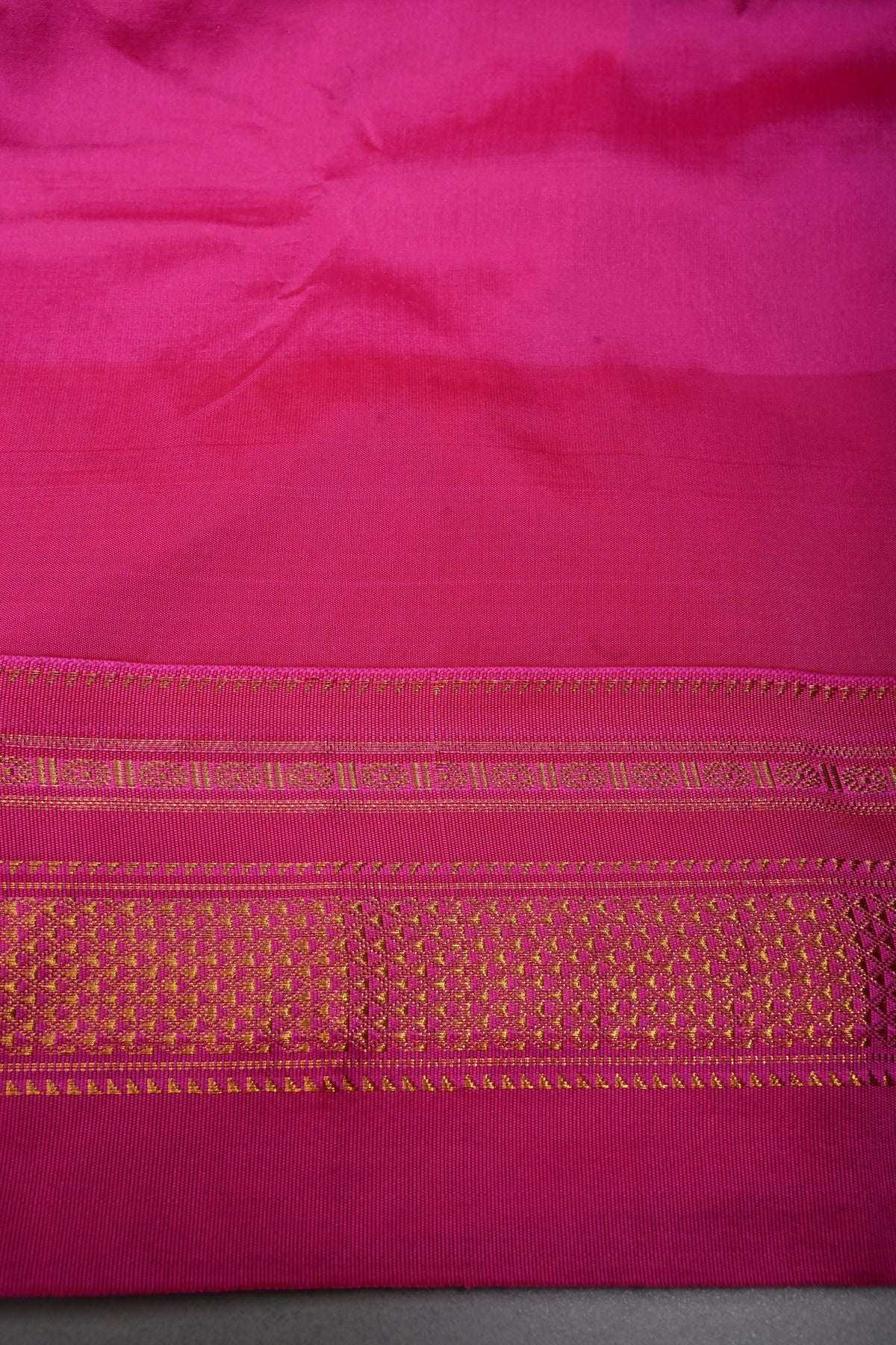 Parrot Green Ilkal Weave Mercerized Bagalkote Cotton Saree with Temple Panel on Contrast Zari Border | SHOBITAM