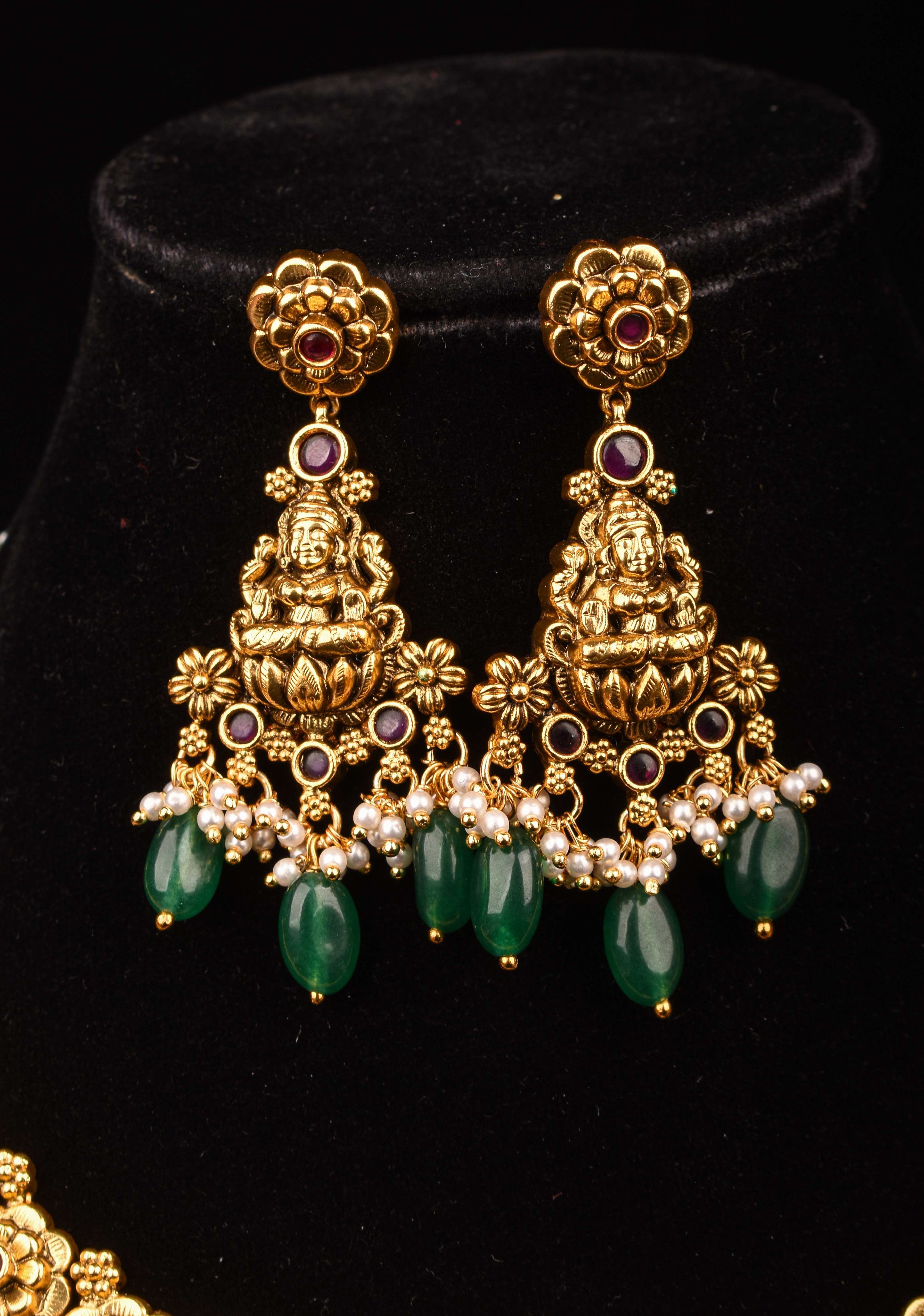 Jadau Lakshmi Necklace Set with Pink Stones dangling Green Beads | Shobitam Jewelry