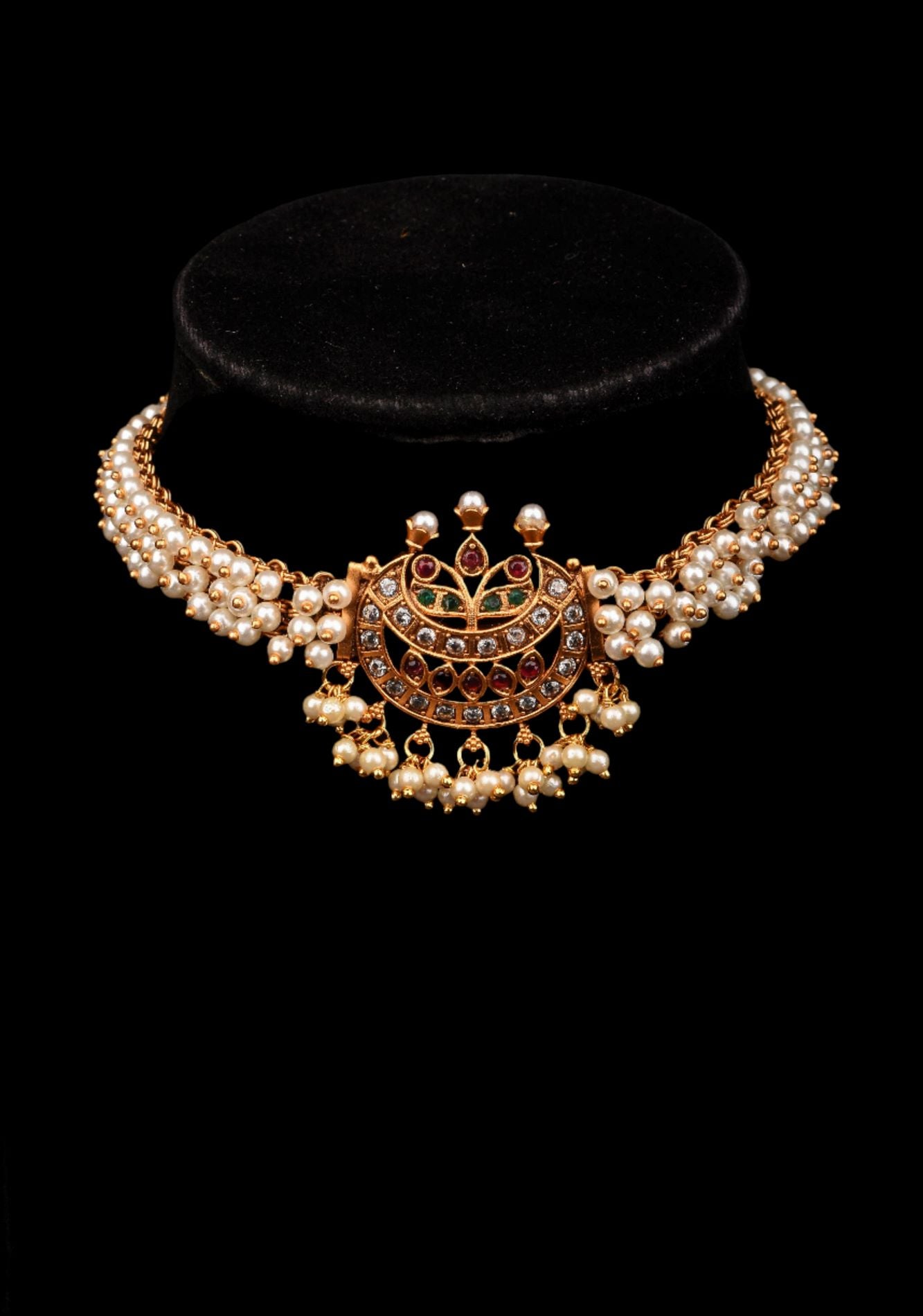 White Pearls Chokar with Pendant, No Earrings