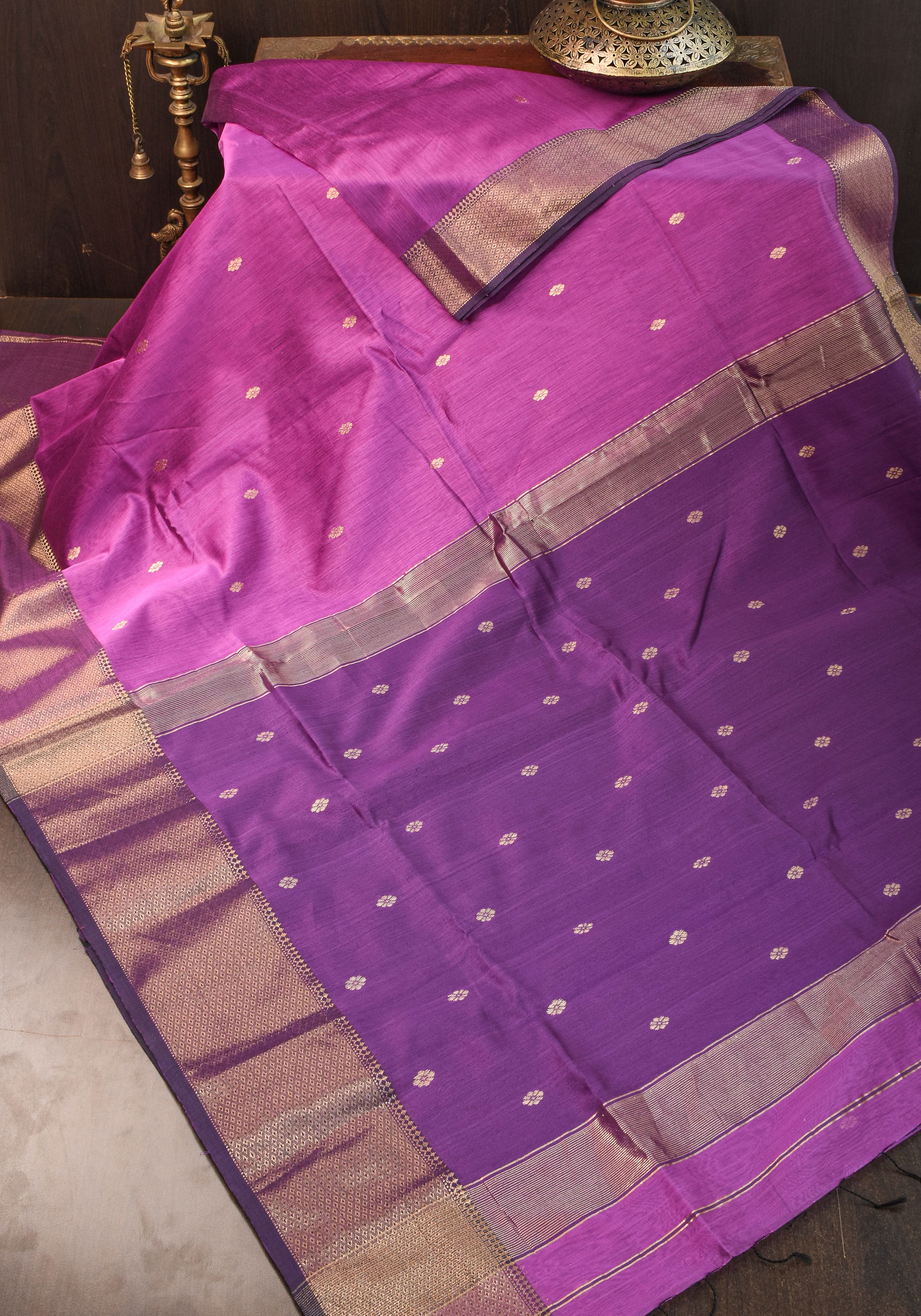 Handwoven Maheshwari Silk Cotton Saree in Lilac with zari borders | Shobitam