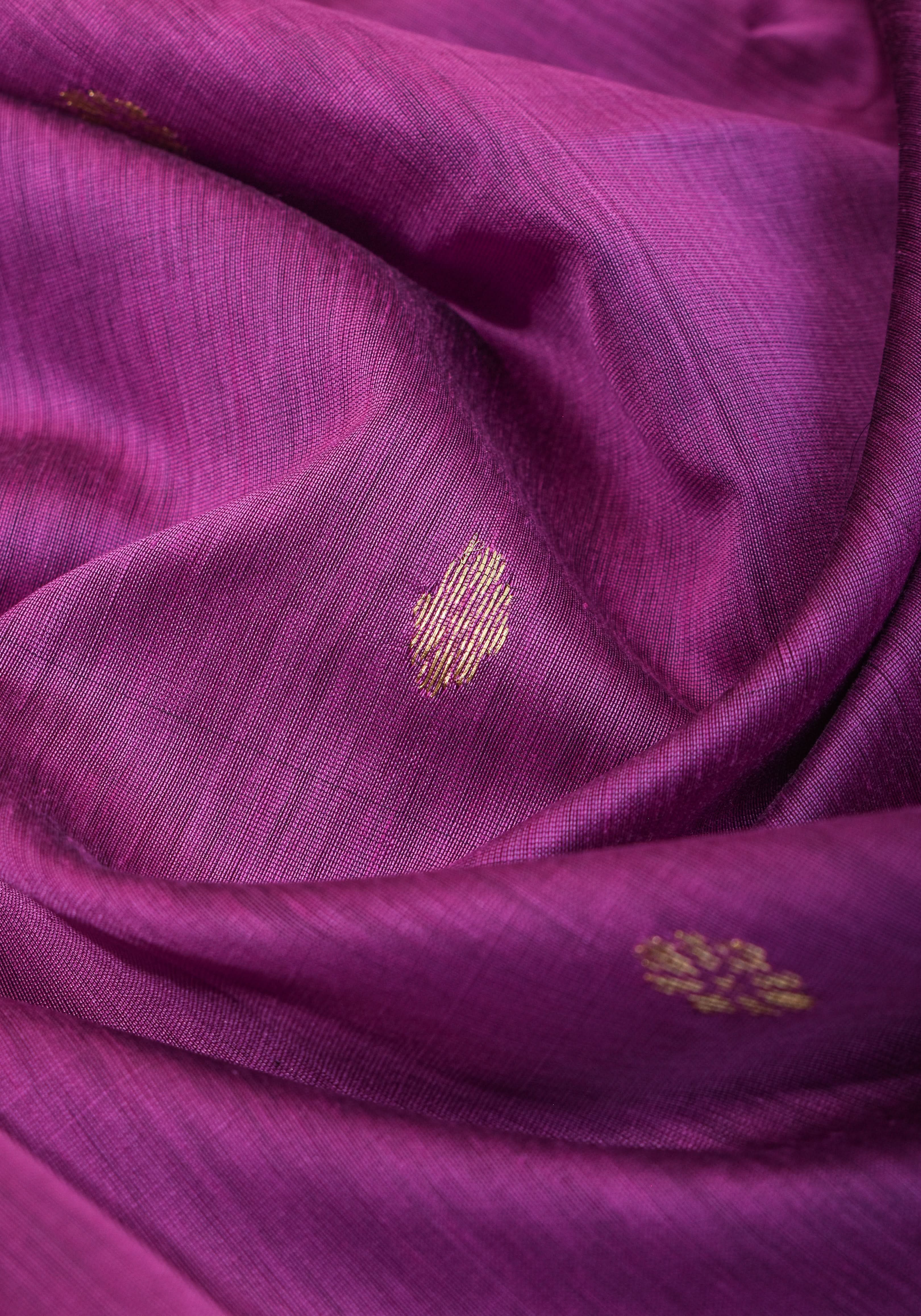 Handwoven Maheshwari Silk Cotton Saree in Lilac with zari borders | Shobitam