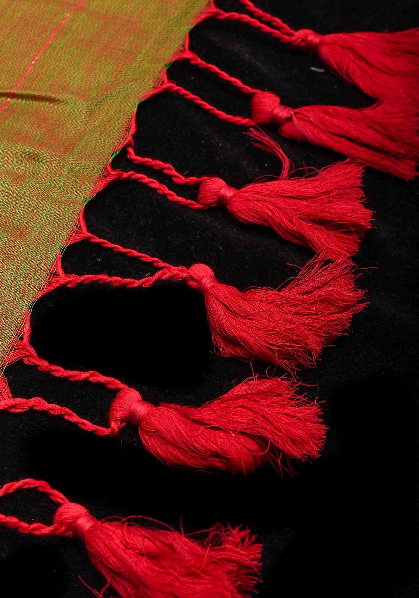 Green and Red Dual tone Handwoven Maheshwari Silk Cotton Saree with Zari Stripes Ready to wear saree