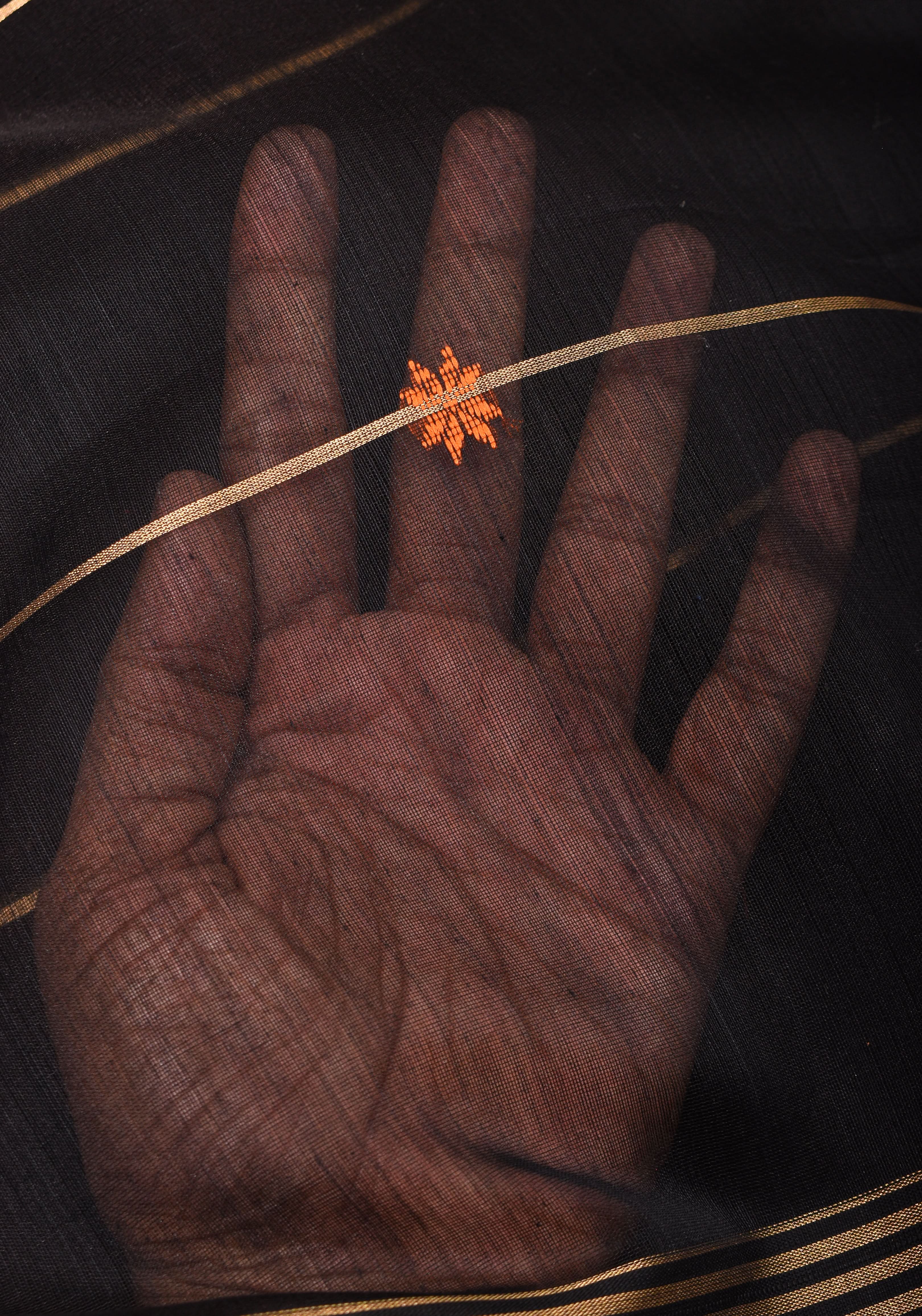 Black Handwoven Zari Stripes Maheshwari Silk Cotton Saree | Shobitam