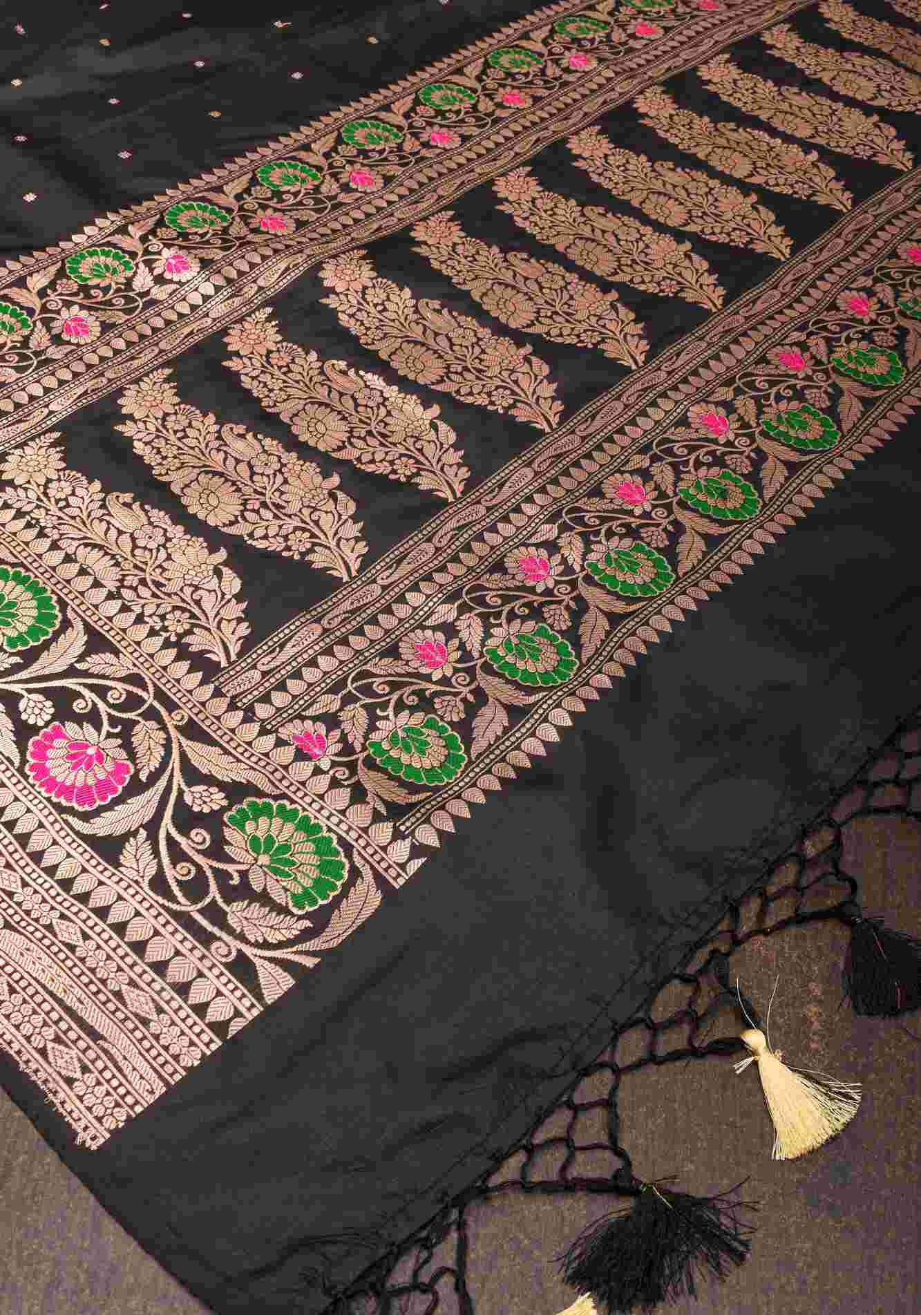 Black Banarasi Katan Silk Saree with chunri butis and Zari Meenakari Floral Border Wrap in 1 minute saree