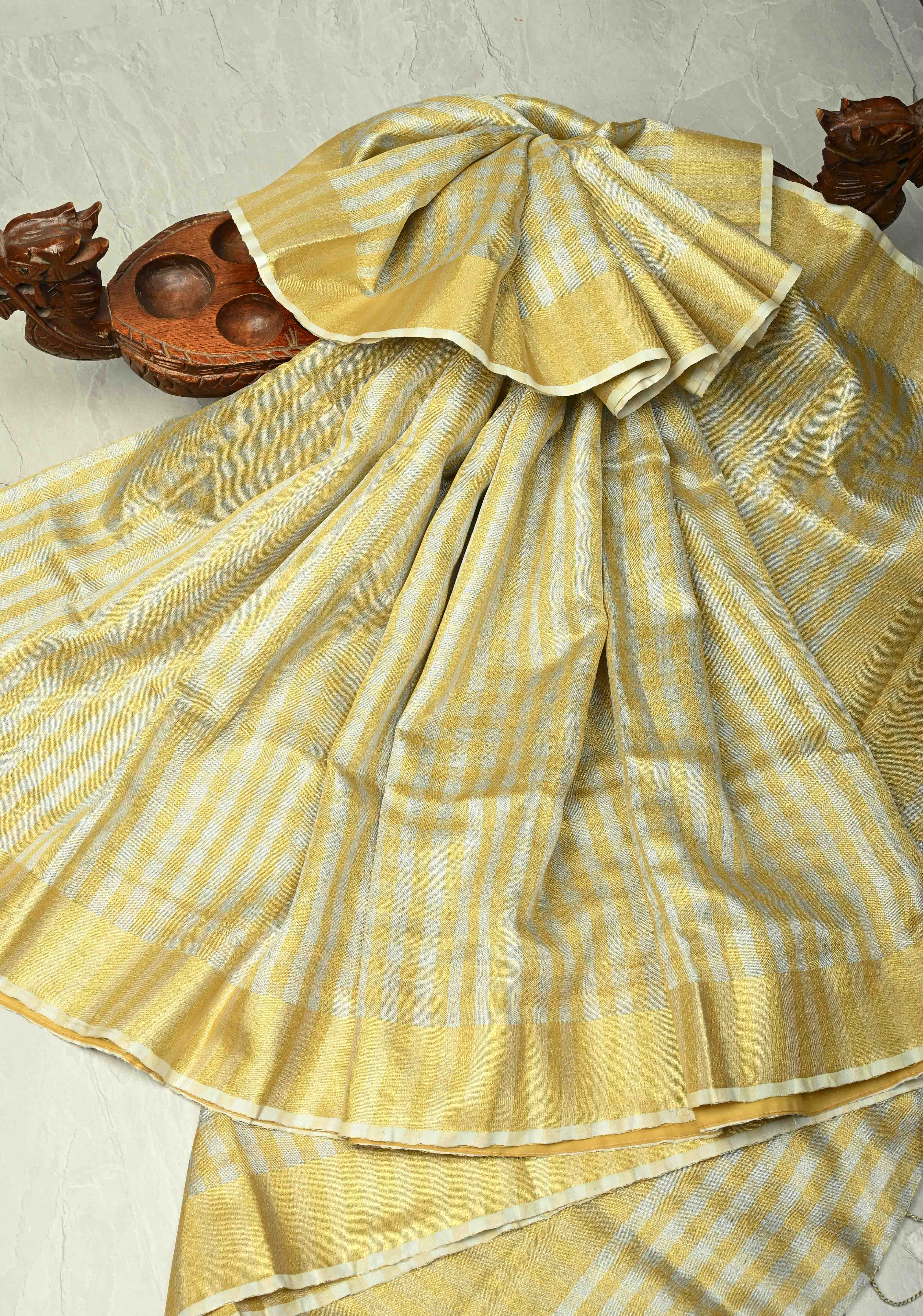 Gold-Silver Alternating Linen and Tissue Saree with Checks Design and Zari Border | Shobitam