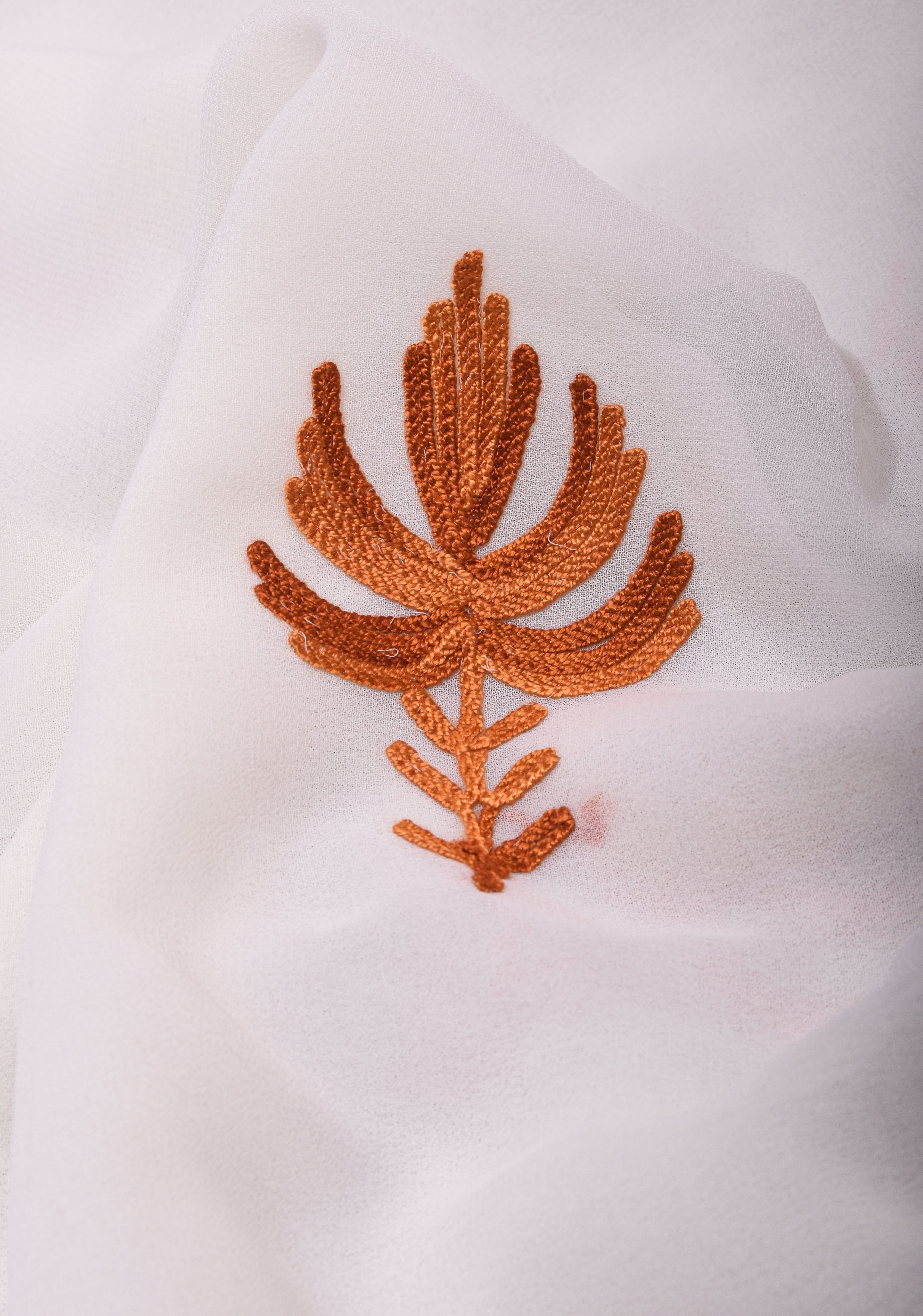 Kashmiri Aari Embroidery Georgette Saree in White with Maple leaf Motifs No Blouse Piece | Shobitam