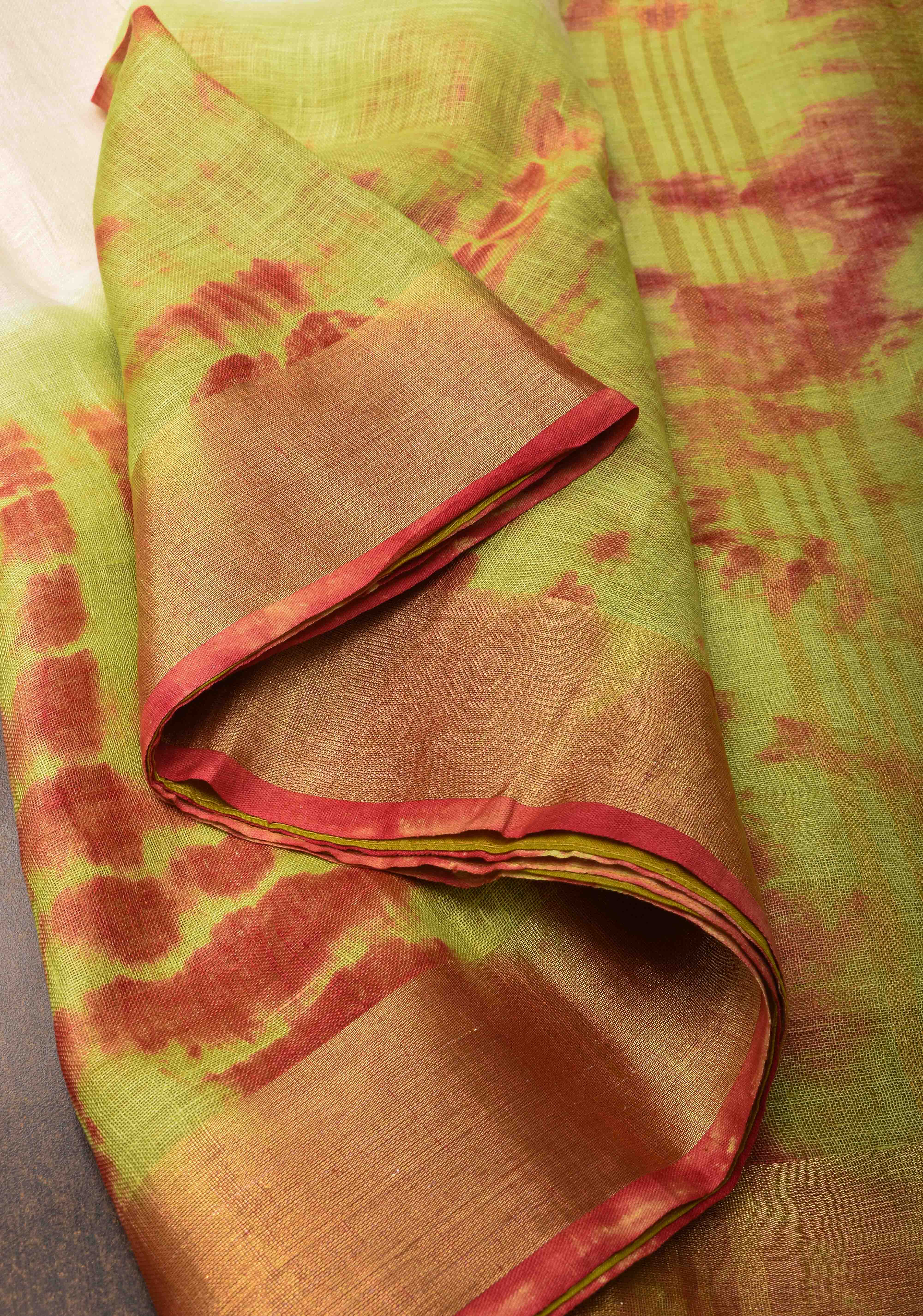 Off White and Green Shibori Linen by Linen Saree and Zari Border | Shobitam