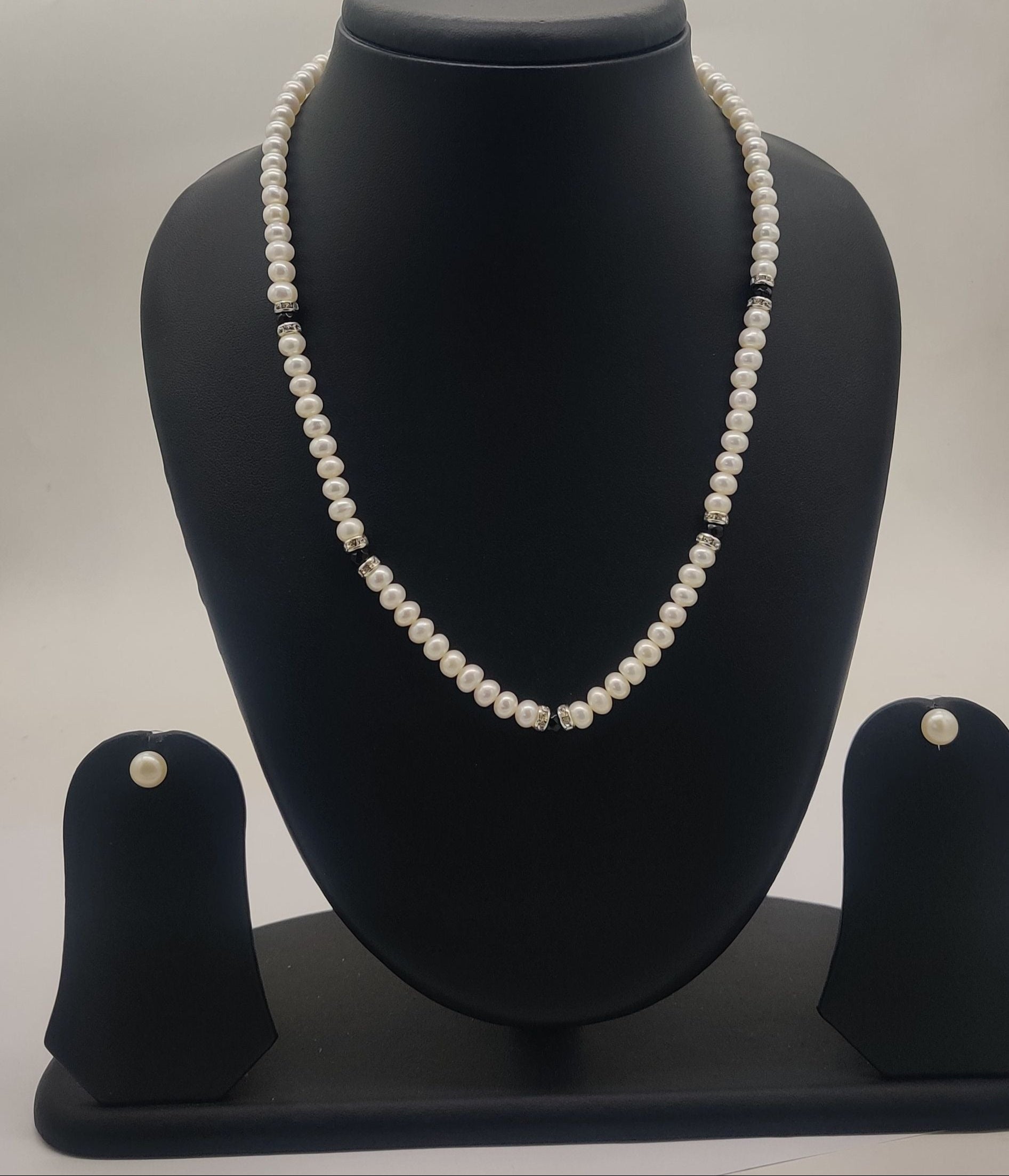 Freshwater Pearl Necklace Set | Shobitam