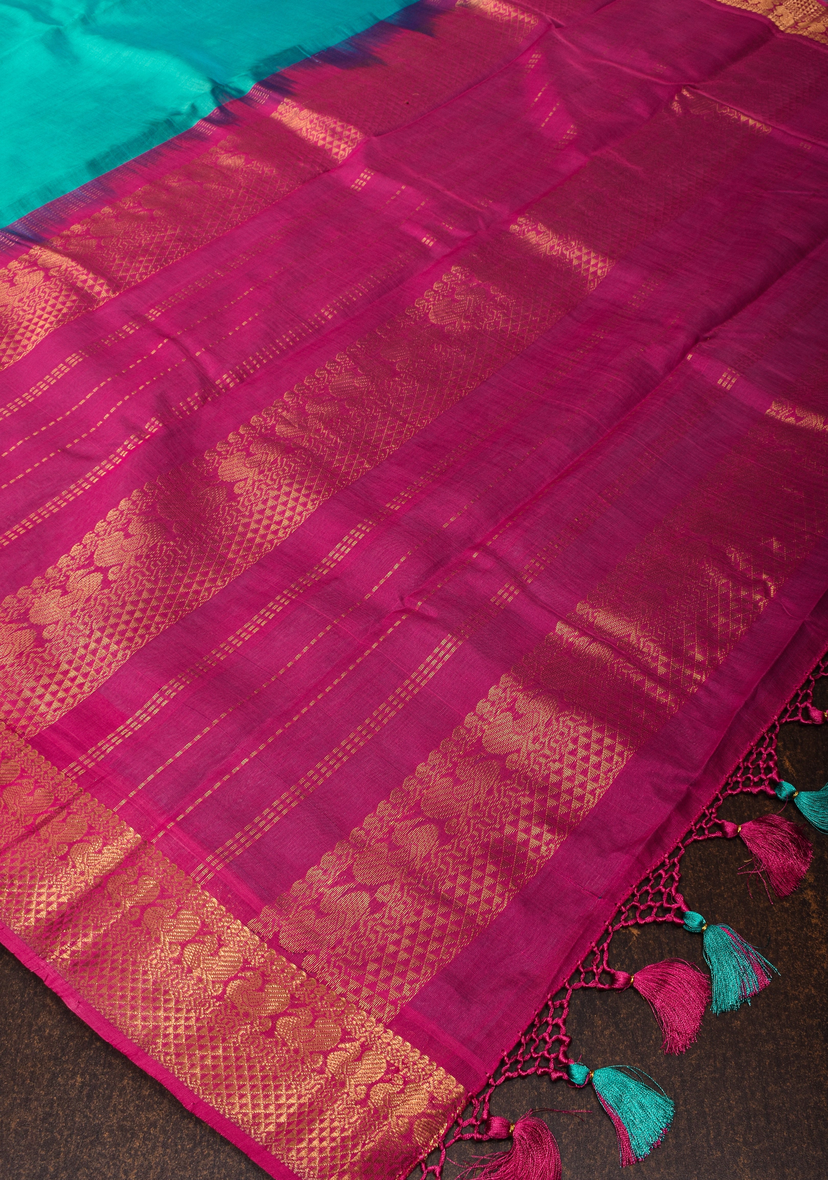 Authentic Kanchi Cotton Handwoven Saree in Cyan with Zari Border No Blouse Piece | Shobitam