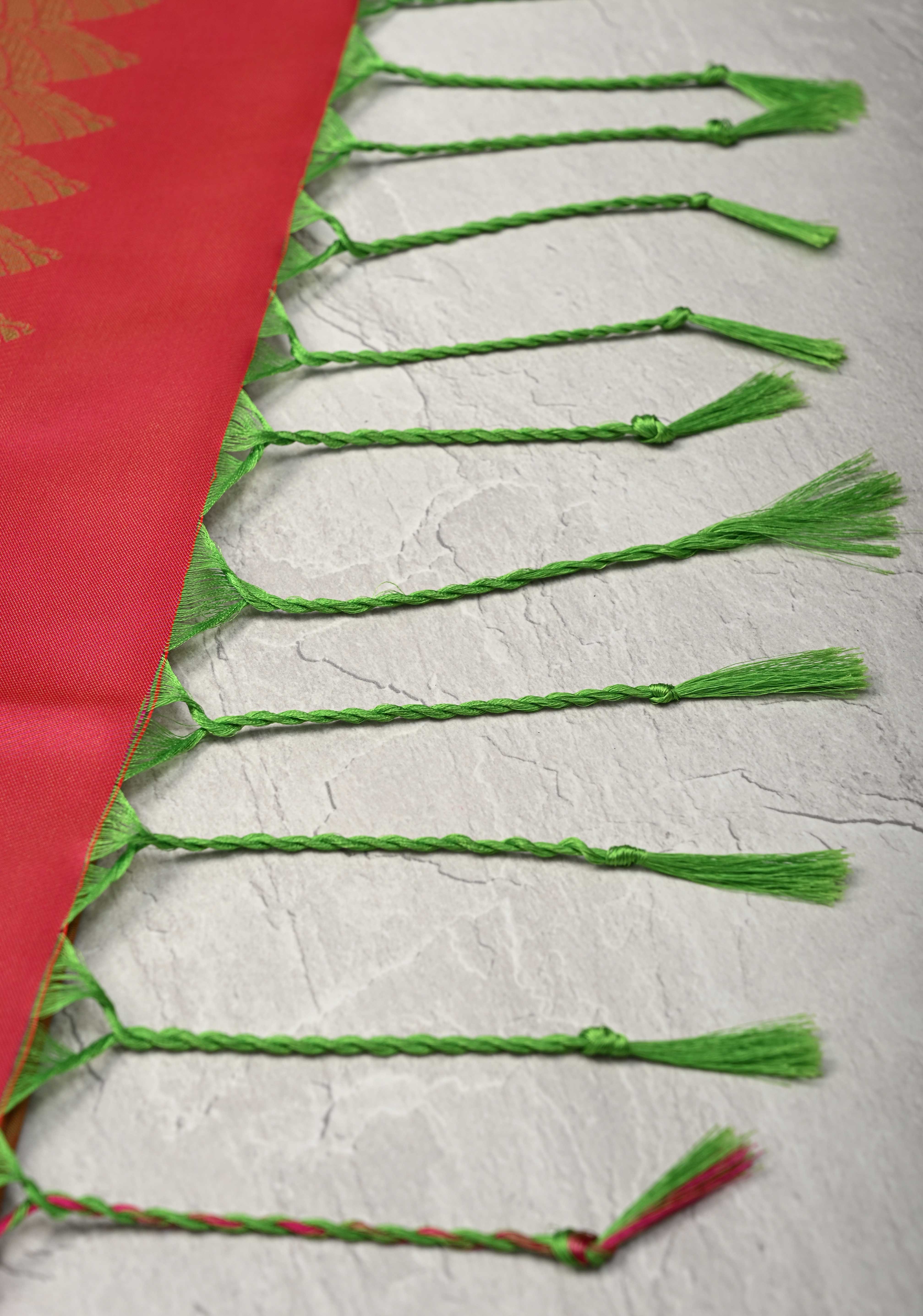 Green Dual tone Kanchi Semi Silk Saree with Leaf Buttas and Zari Border | Shobitam