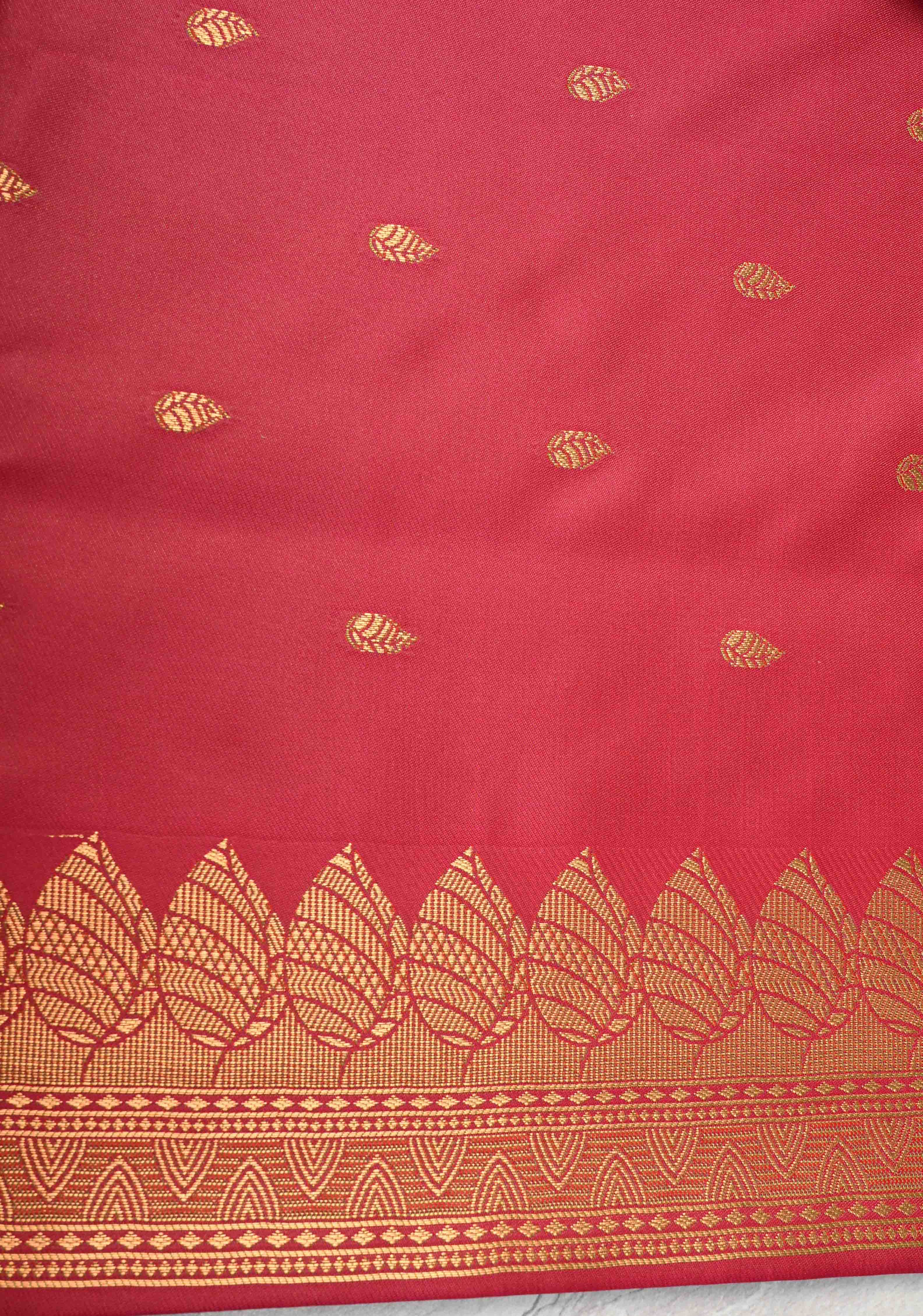 Green Dual tone Kanchi Semi Silk Saree with Leaf Buttas and Zari Border | Shobitam