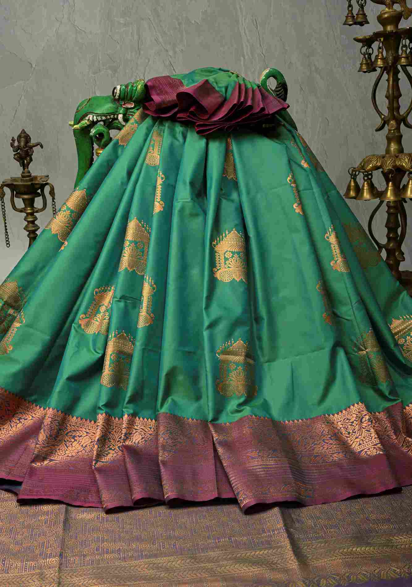 Green Dual tone Kanchi Semi Silk Saree with Temple Chariot Zari Buttas and Contrast Zari Border Ready To Wear Saree