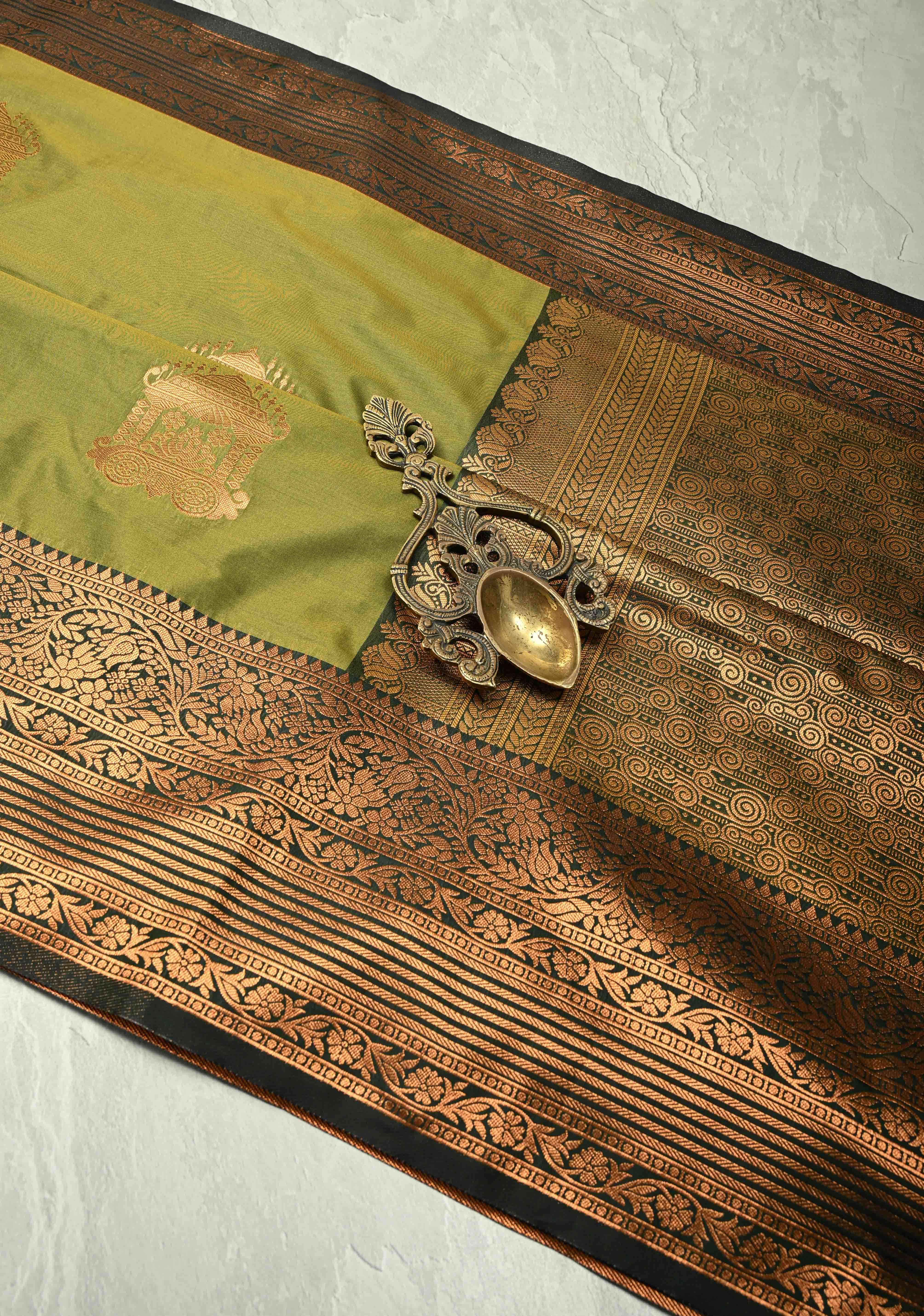 Henna Green Dual Tone Kanchi Semi Silk Saree with Temple Chariot Zari Buttas  and Contrast Wide Zari Border | Shobitam
