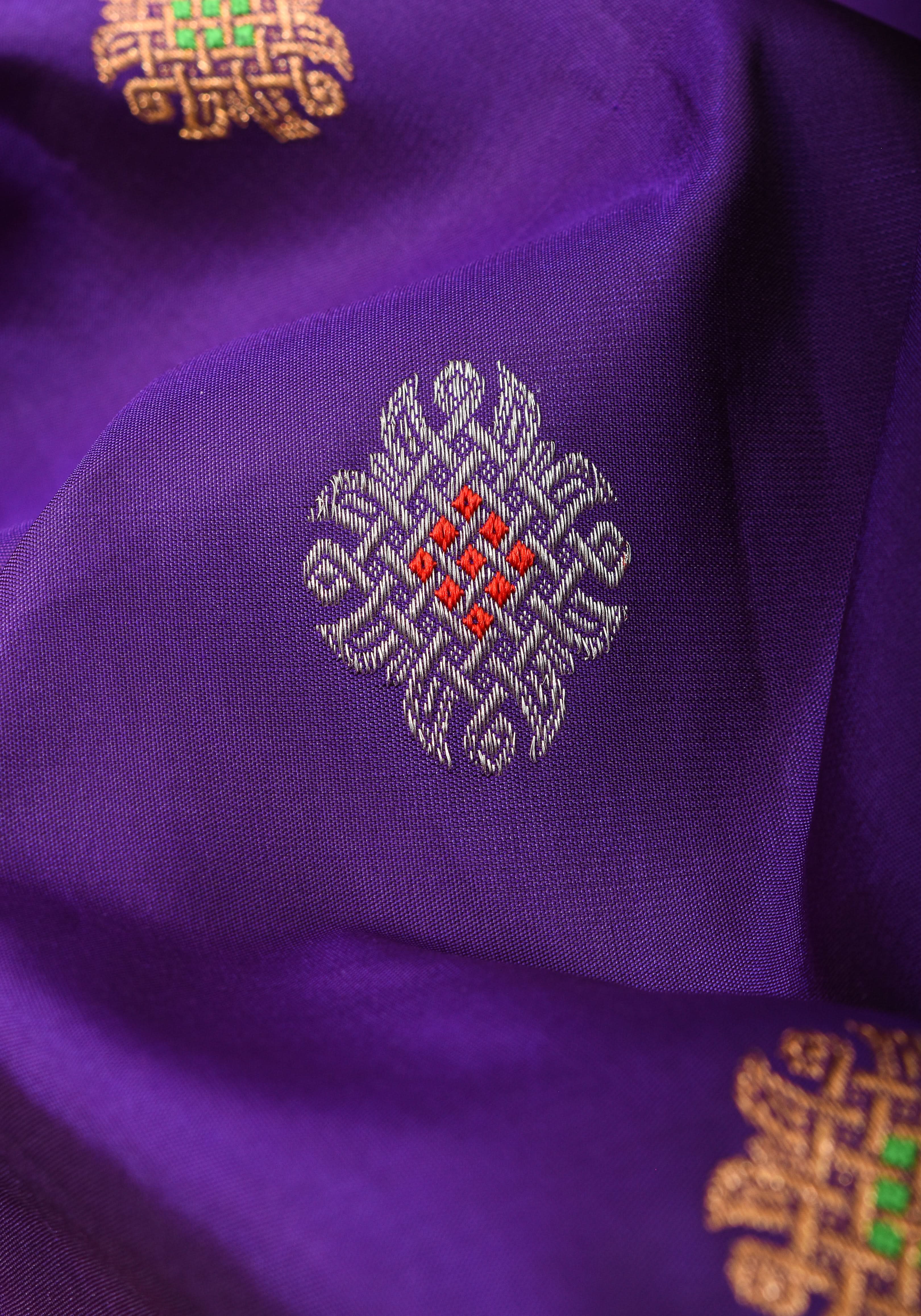 Muggu Design Meenakari Gadwal Silk Saree in Purple with Two Tone  Border | SILK MARK CERTIFIED | Shobitam