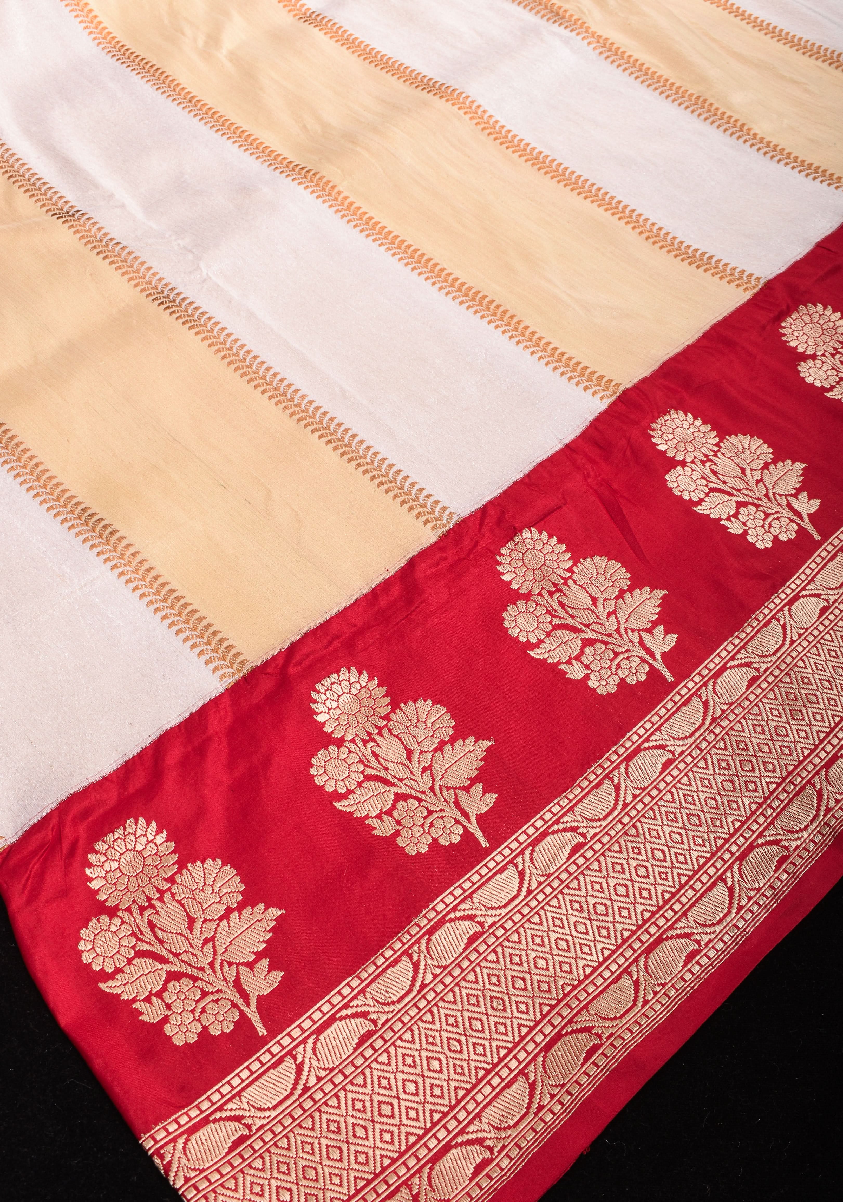 Unique Design White Dual tone Jharoka Pattern Pure Katan Silk saree with Contrast Zari borders | SILK MARK CERTIFIED | SHOBITAM