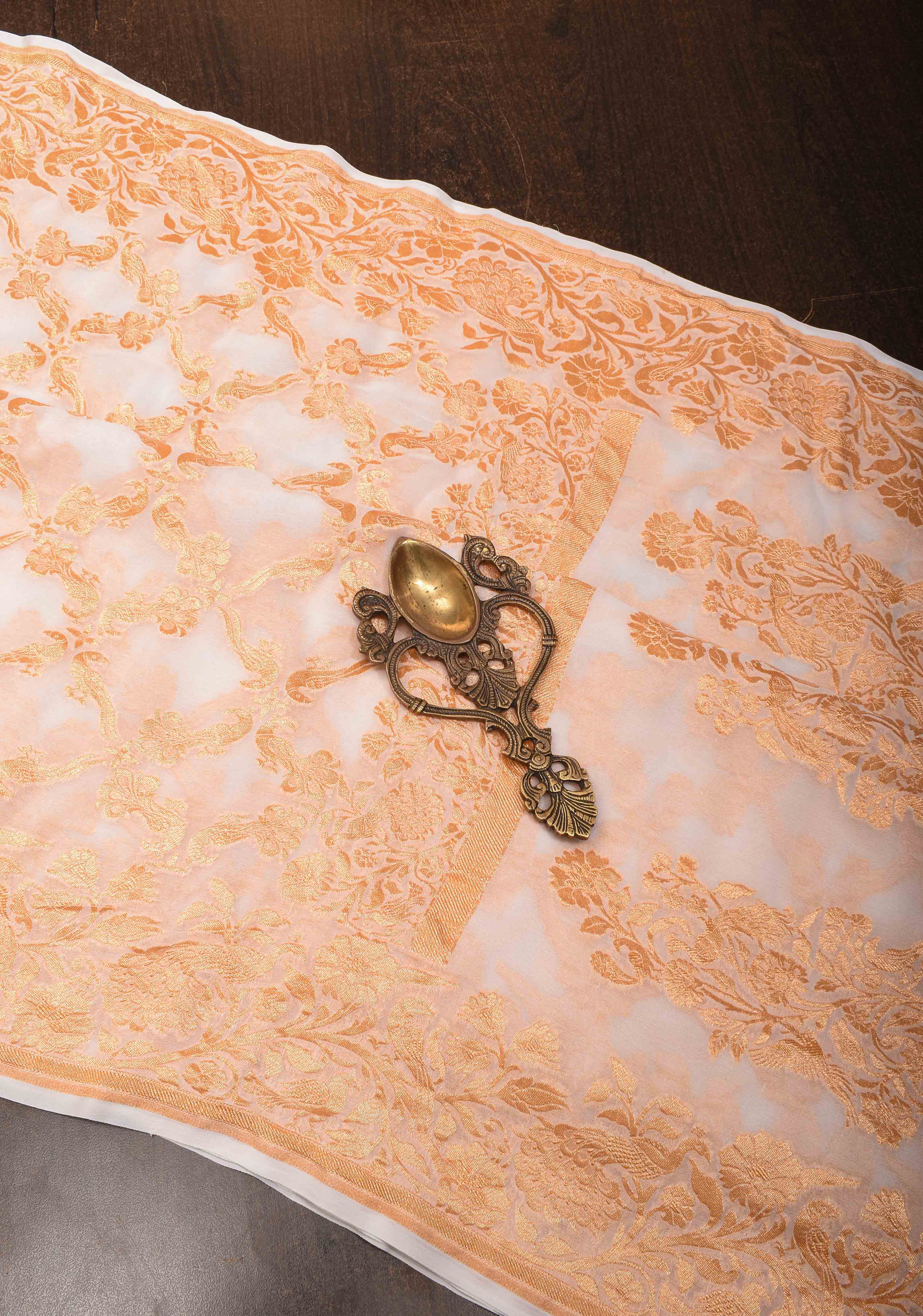 Vidya Balan White Banarasi Georgette Silk Saree with Shikaargah Jaal and Zari Border | SILK MARK CERTIFIED | Shobitam