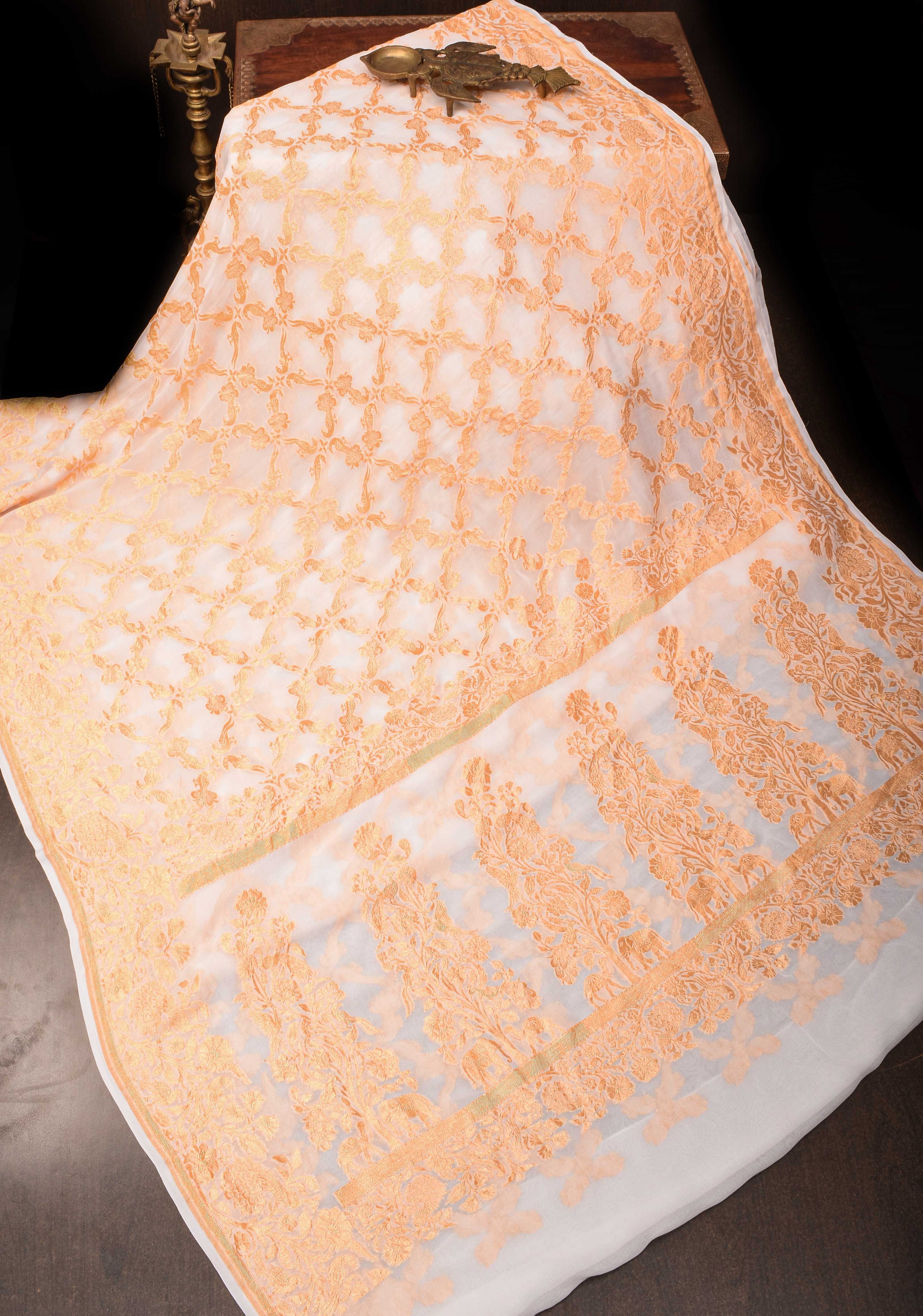 Vidya Balan White Banarasi Georgette Silk Saree with Shikaargah Jaal and Zari Border | SILK MARK CERTIFIED | Shobitam