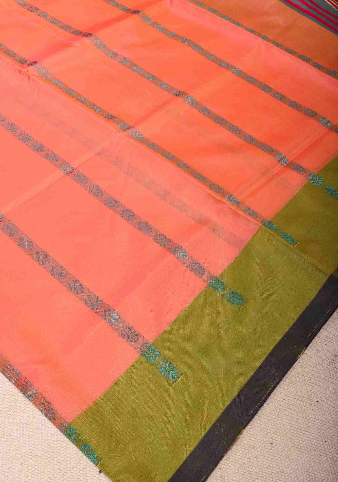 Vegan Silk Handloom Saree in Peach Dual Tone with Green Contrast Wrap in 1 minute saree